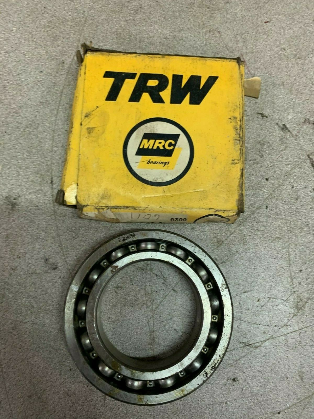 NEW IN BOX TRW TAPERED ROLLER BEARING 111KS