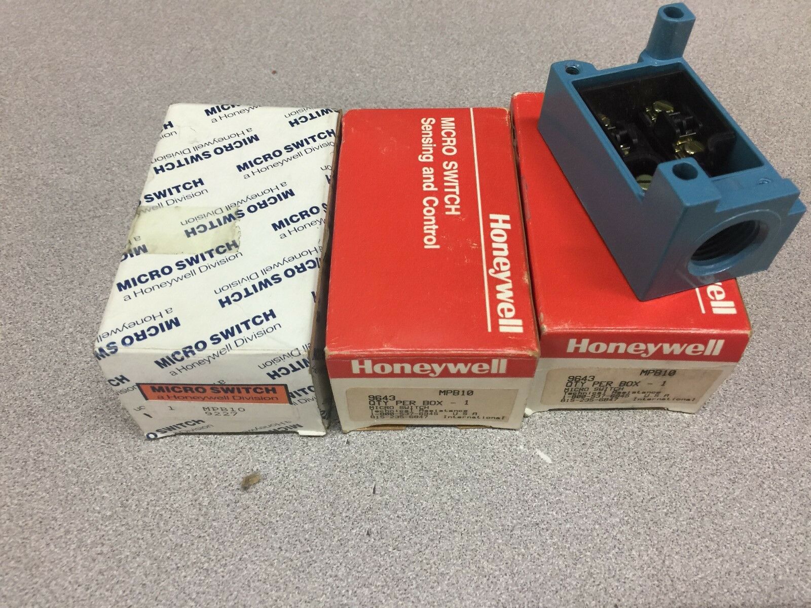 NEW IN BOX (LOT OF 3) HONEYWELL LIMIT SWITCH BASE MPB10