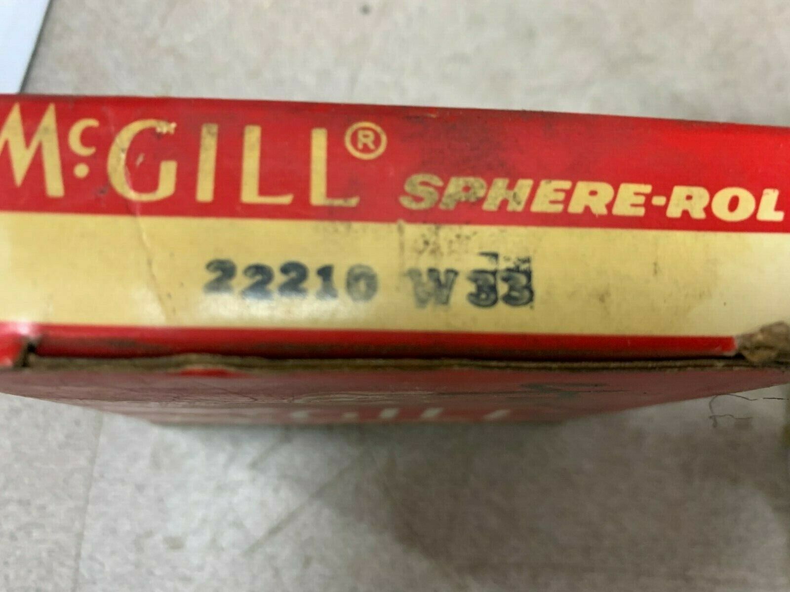 NEW IN BOX MCGILL ROLLER BEARING 22210 W33