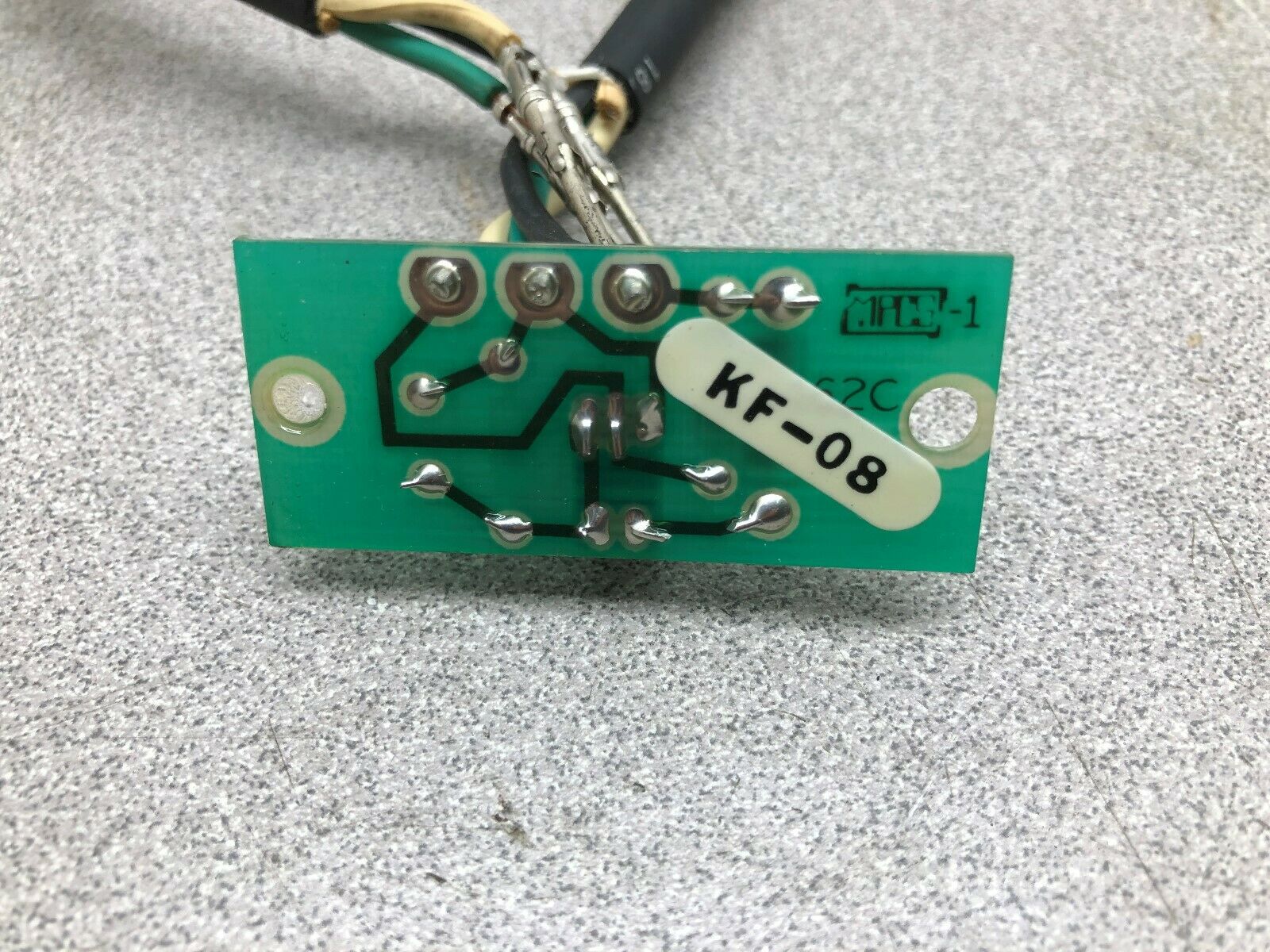 NEW NO BOX MPCS CIRCUIT BOARD WITH CABLE 110738