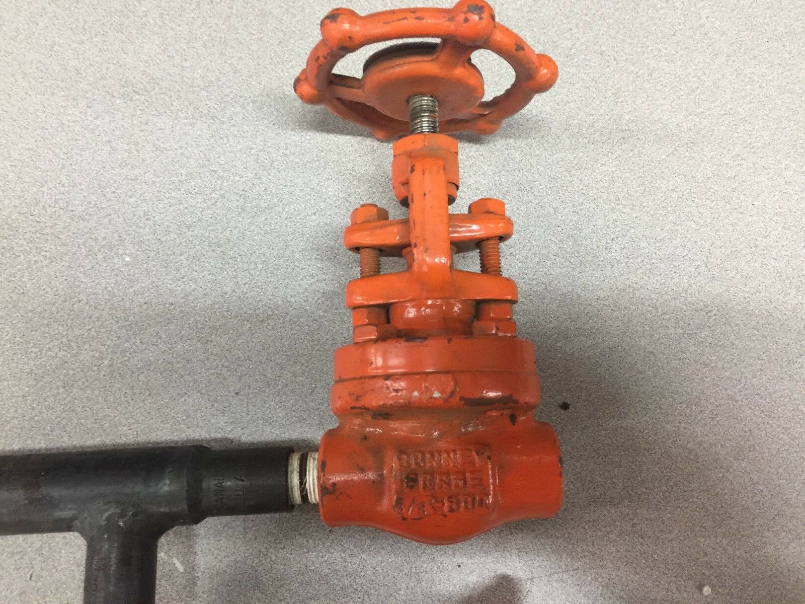 USED  SET OF 2 BONNEY FORGE 3/8 GATE VALVE A105N