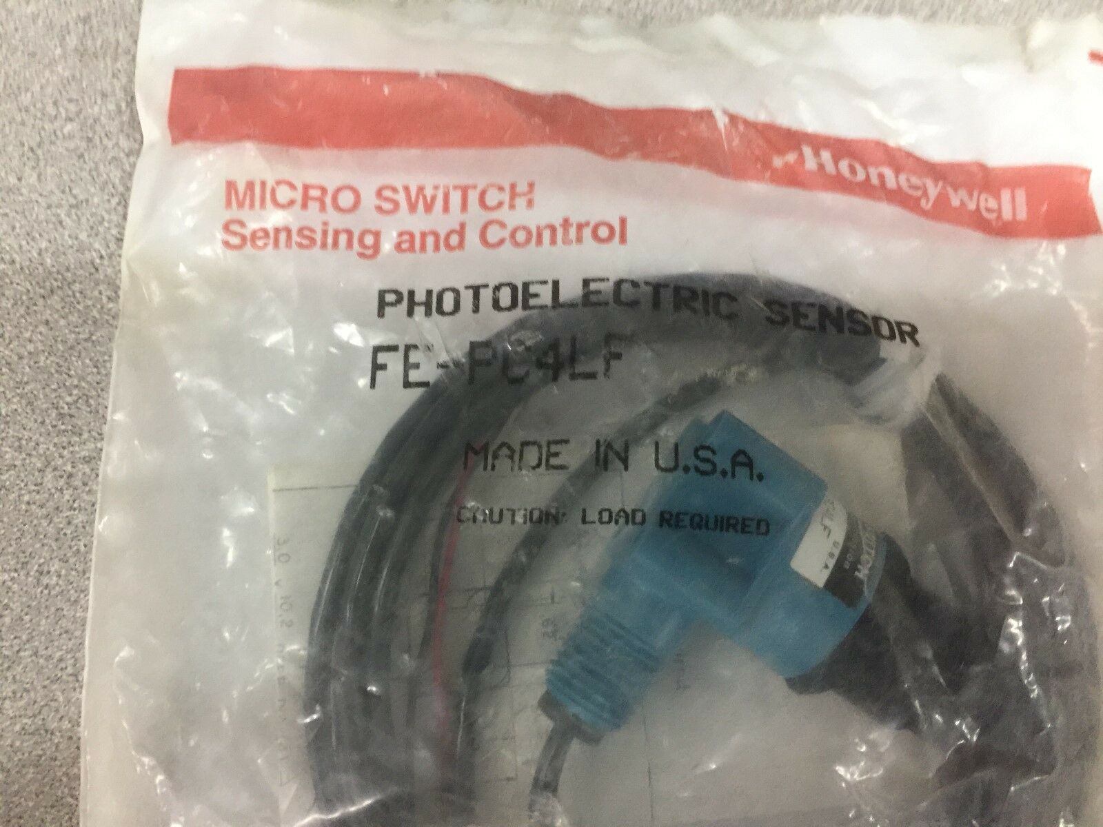 NEW IN ORIGINAL PACKAGING HONEYWELL PHOTOELECTRIC SENSOR FE-PC4LF