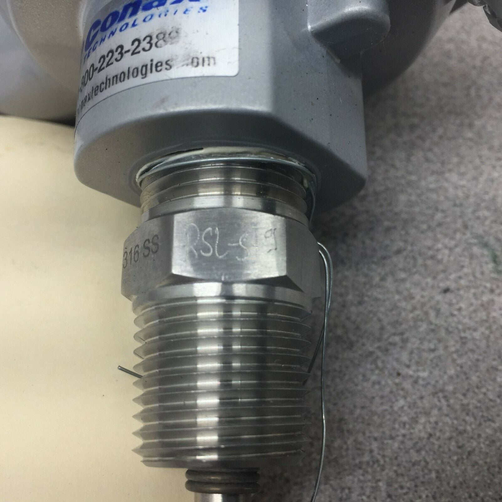 NEW NO BOX CONAX THERMOCOUPLE T-SS25-2U-T12(CSLW)