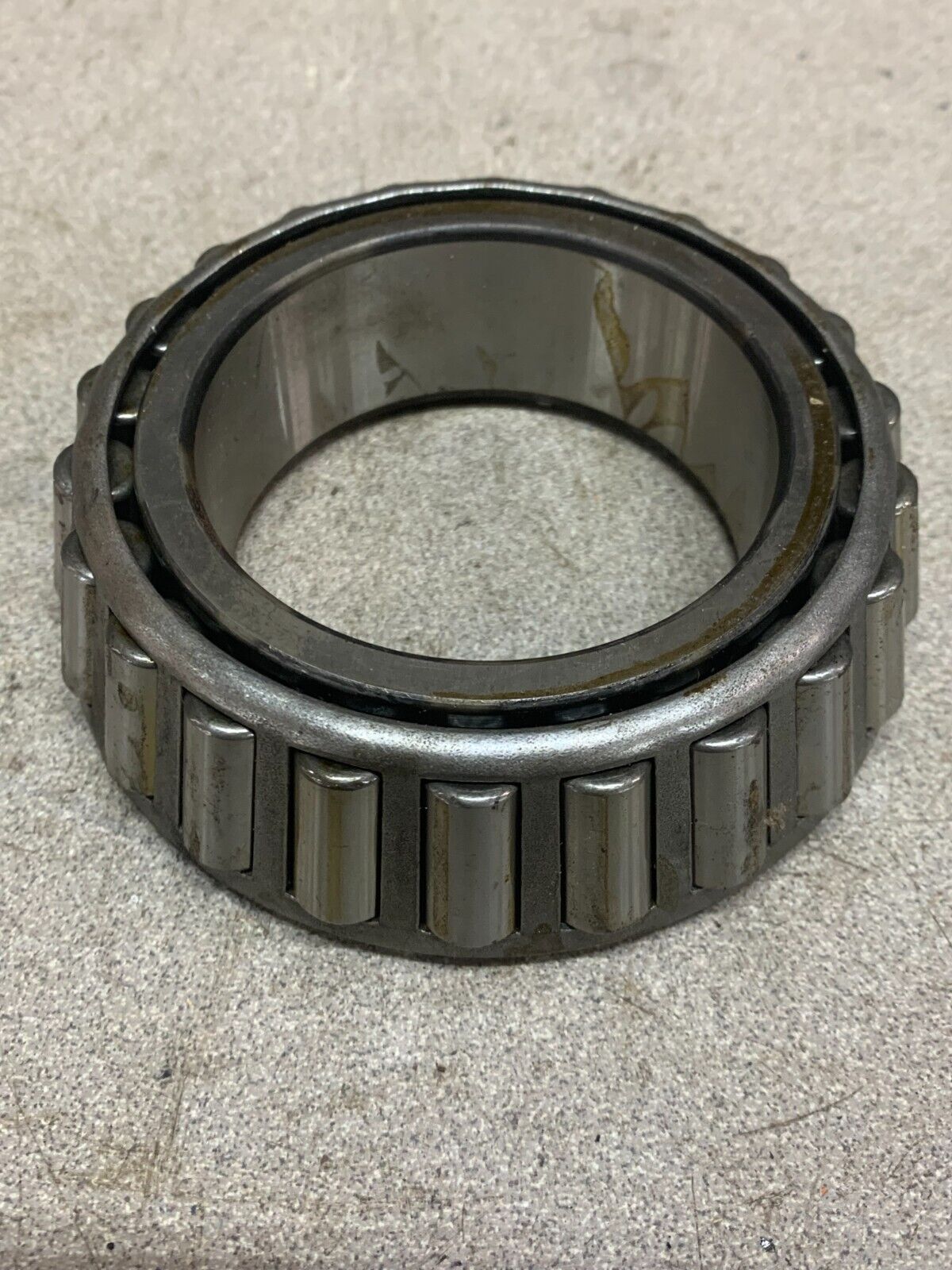 NEW NO BOX BOWER TAPERED ROLLER CONE BEARING 3982