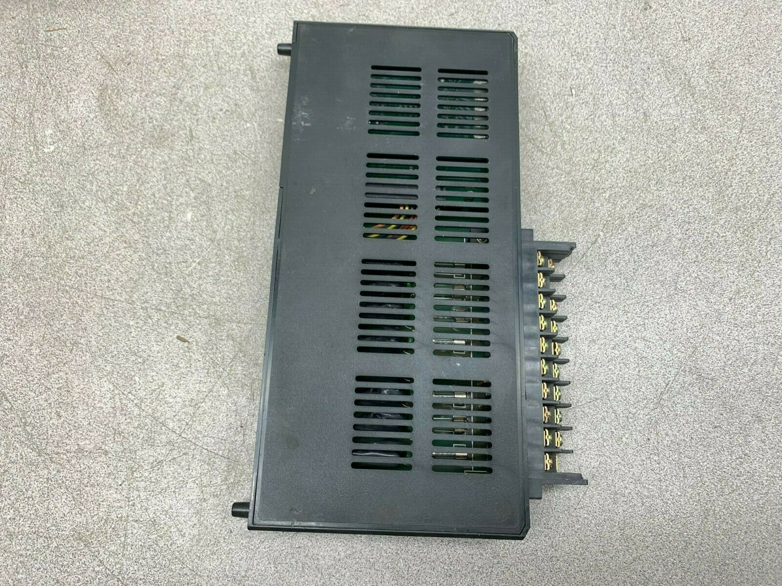 USED GE OUTPUT MODULE  IC630MDL376B