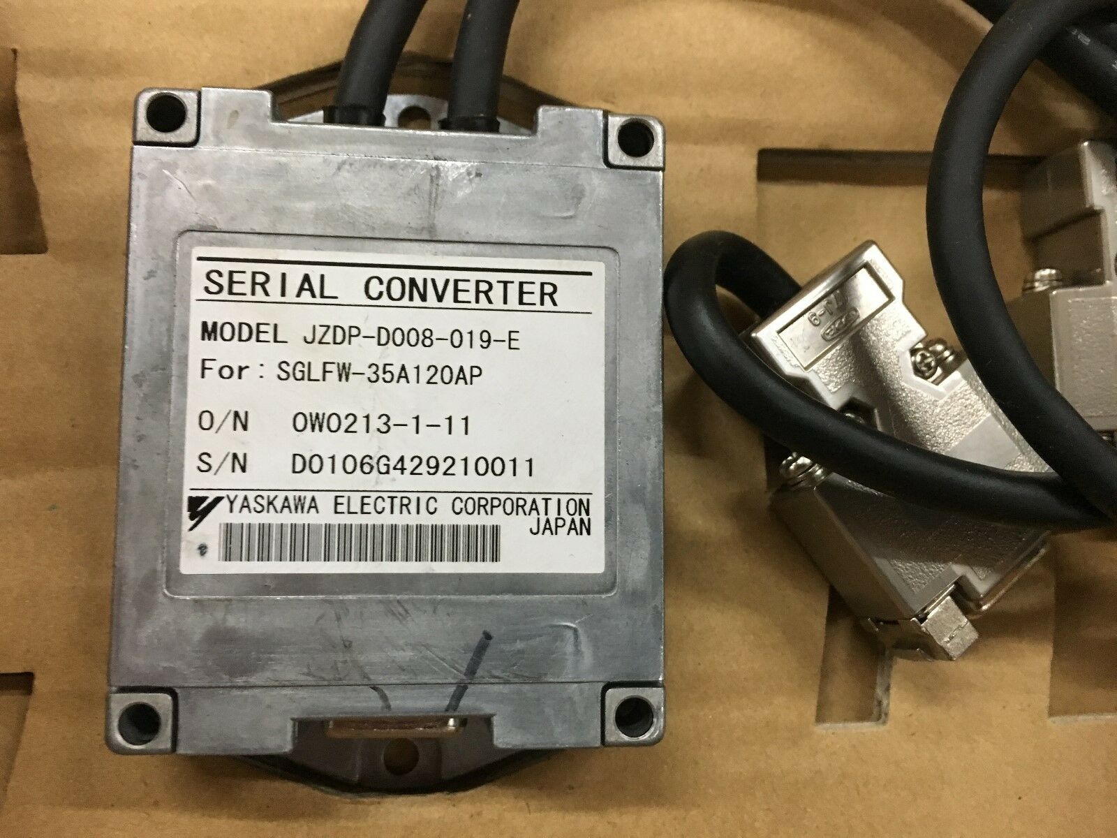 NEW IN BOX YASKAWA SERIAL CONVERTER JZDP-D008-019-E