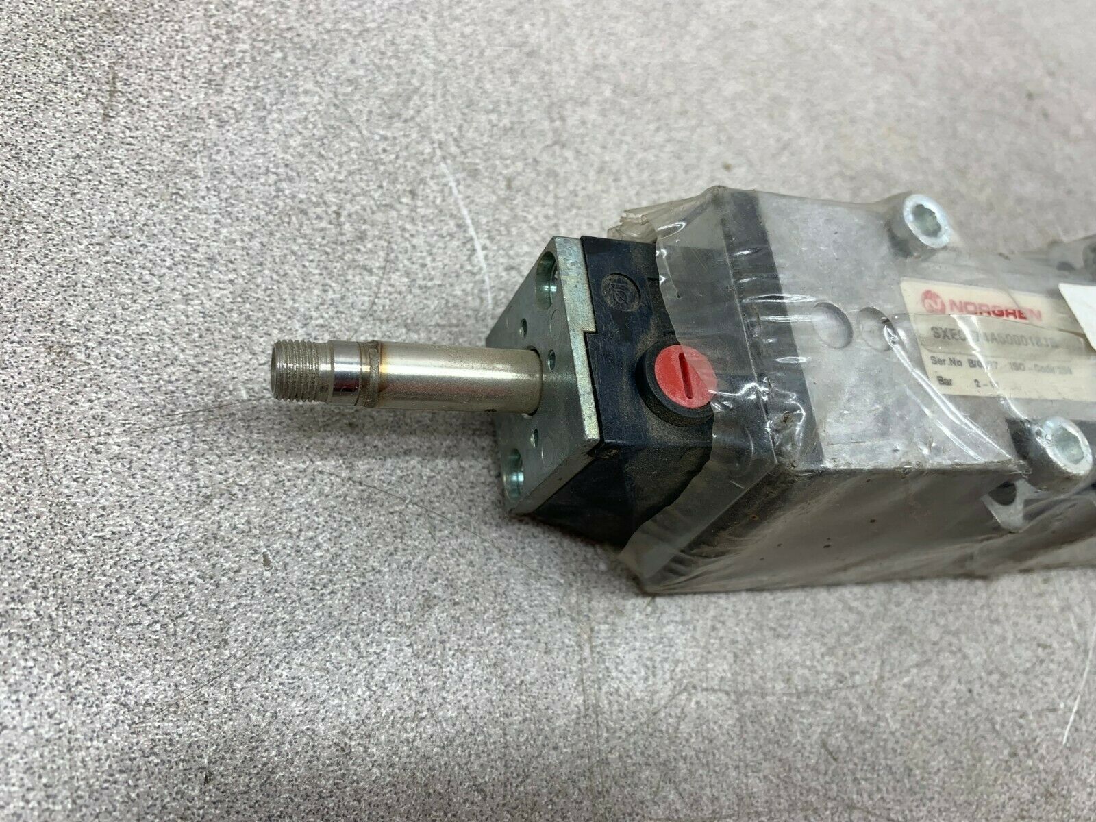 NEW NO BOX NORGREN PNEUMATIC VALVE SXE0574A500018JB **WITH ONE COIL**