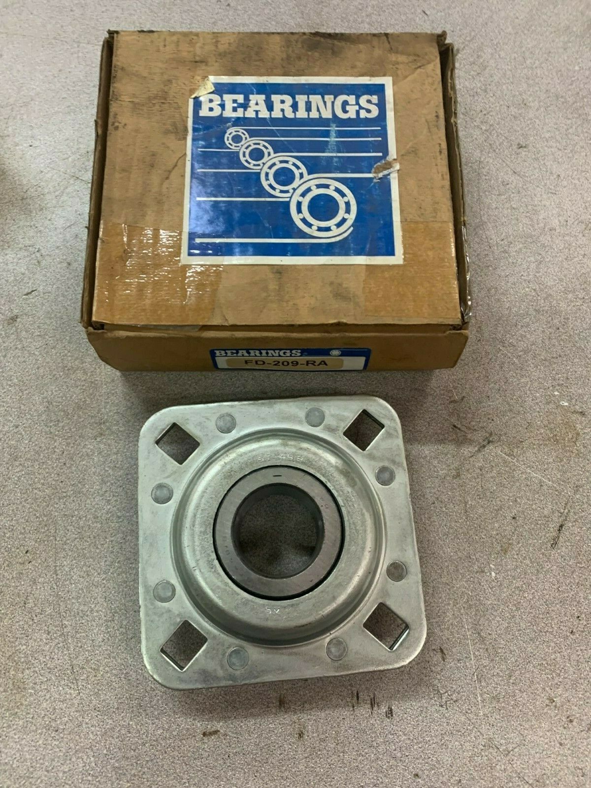 NEW IN BOX 4-BOLT FLANGE BEARING FD-209-RA