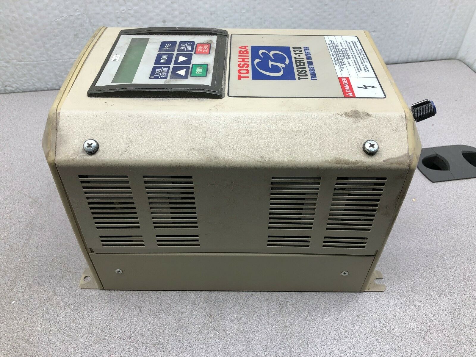 USED TOSHIBA G3 TOSVERT-130 2 HP 230 VAC INPUT 3 PH .1-80/400 HZ INVERTER DRIVE