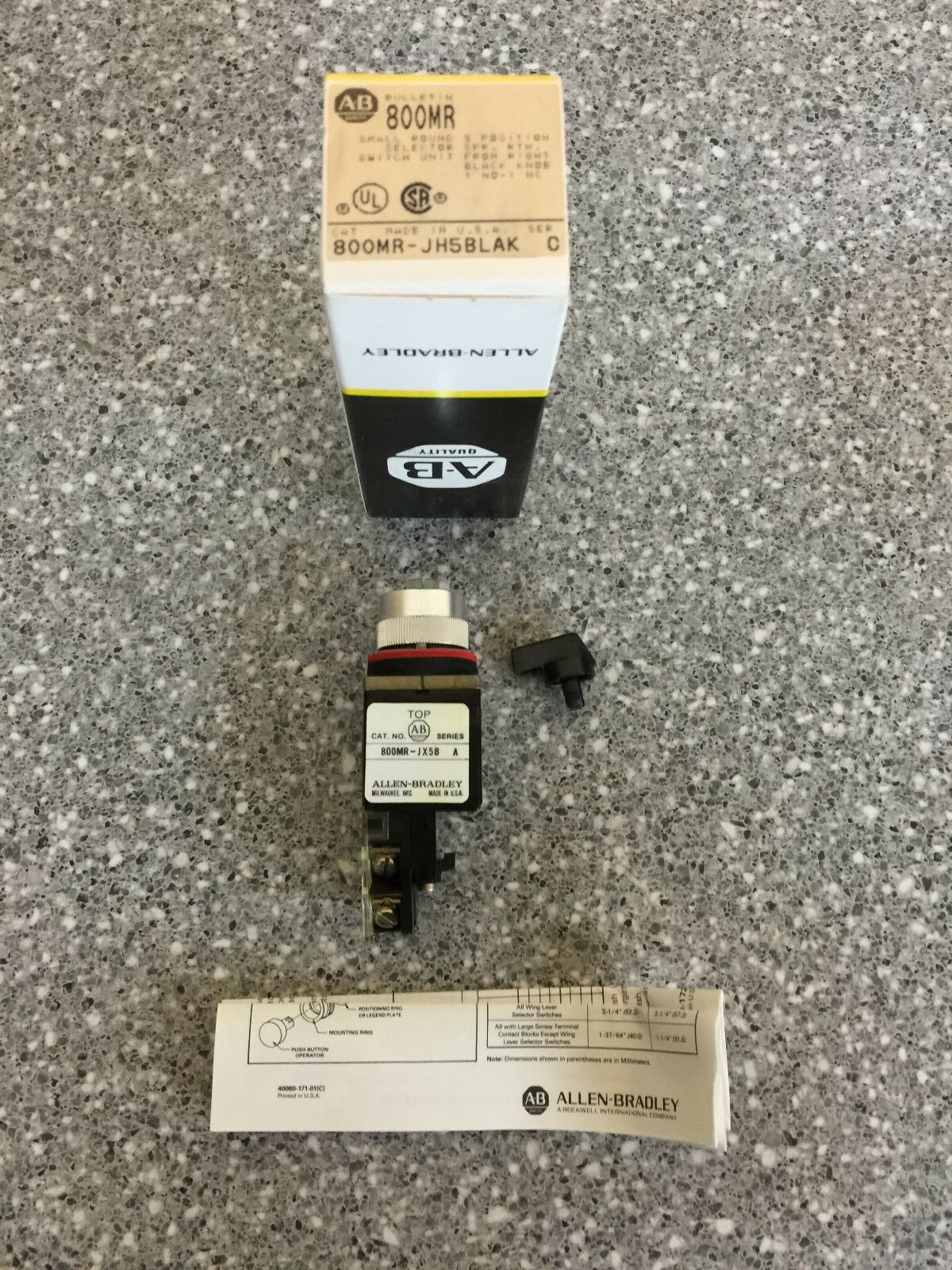 NEW IN BOX ALLEN BRADLEY SMALL ROUND SELECTOR SWITCH UNIT 800MR-JH5BLAK SERIES C