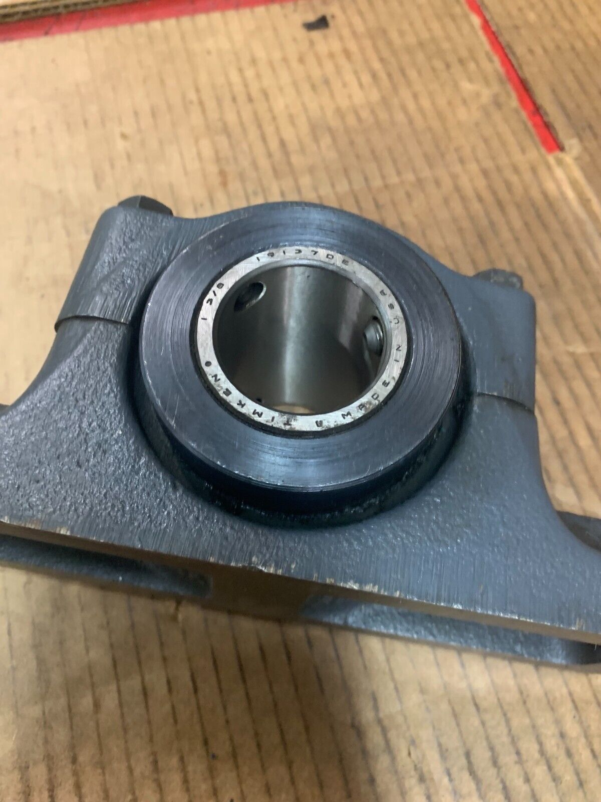 NEW NO BOX SEALMASTER PILLOW BLOCK BEARING 1-3/8" BORE RPB 106-2