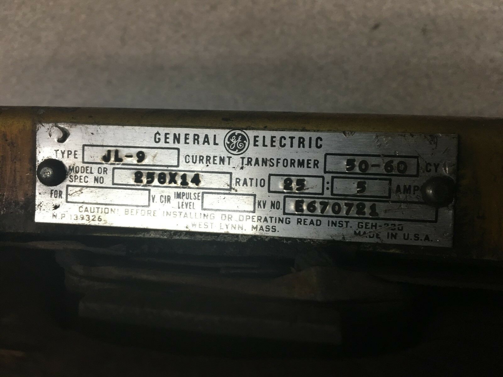 NEW NO BOX GENERAL ELECTRIC CURRENT TRANSFORMER JL-9 258X14