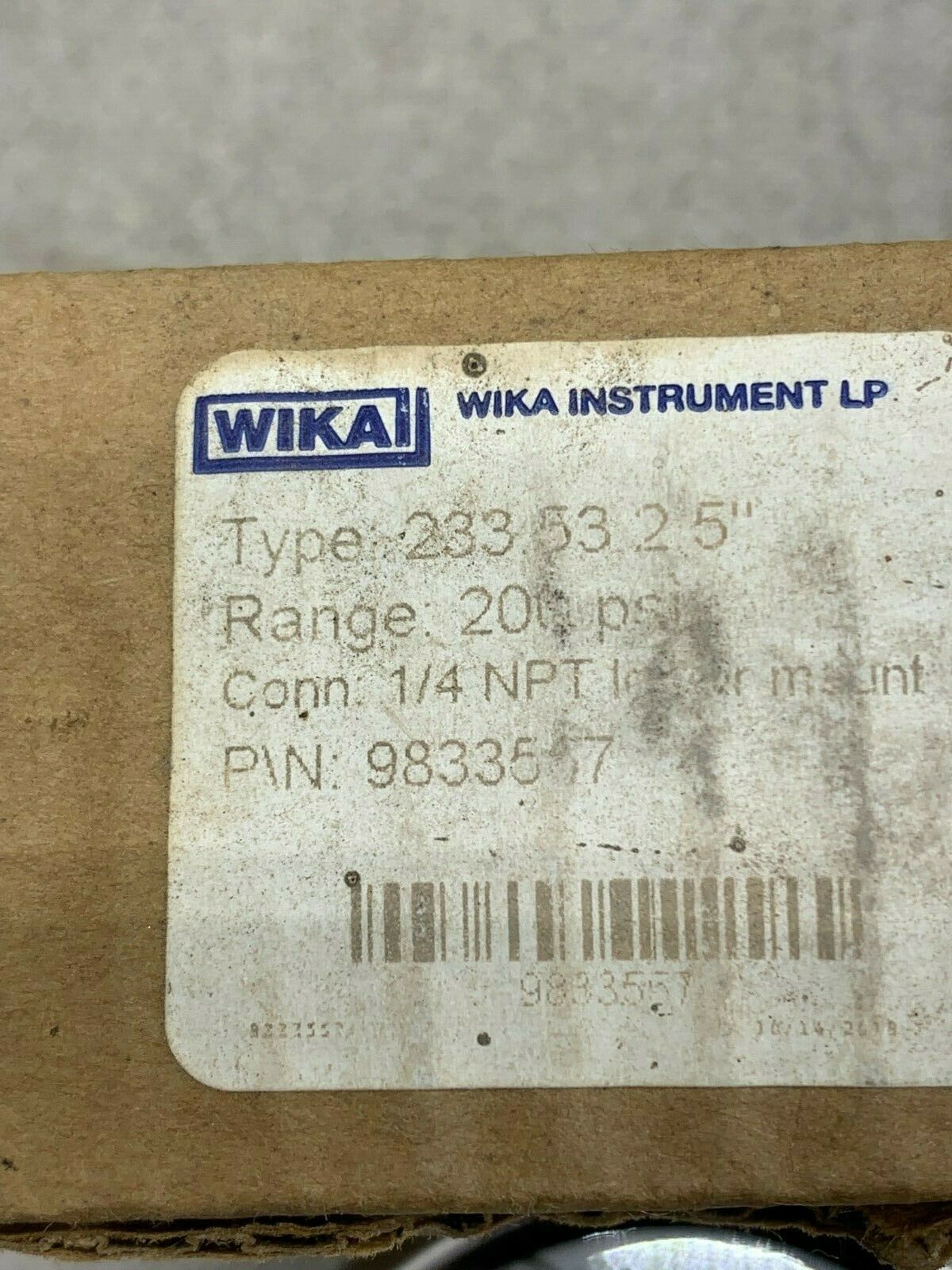 NEW IN BOX WIKA 200 PSI 1/4NPT PRESSURE GAUGE 9833557