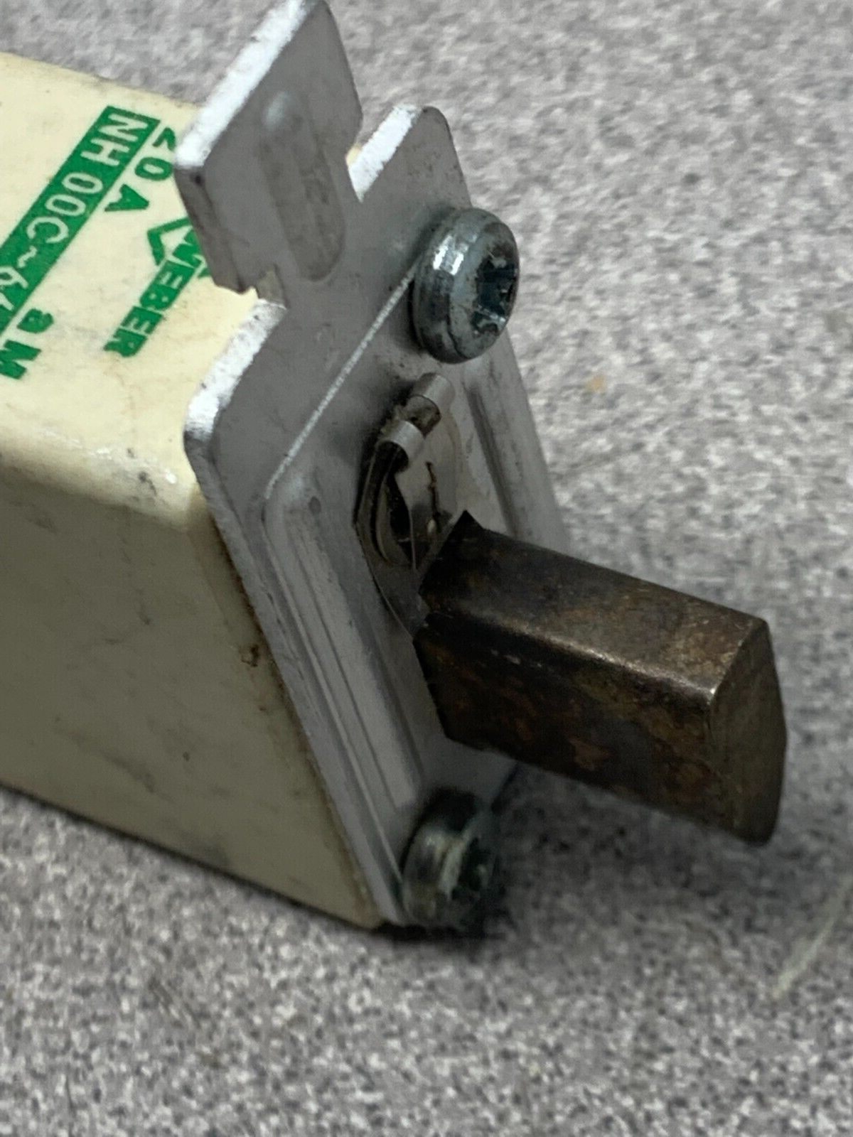 NEW NO BOX WEBER 20AMP FUSE NH00C - 660V