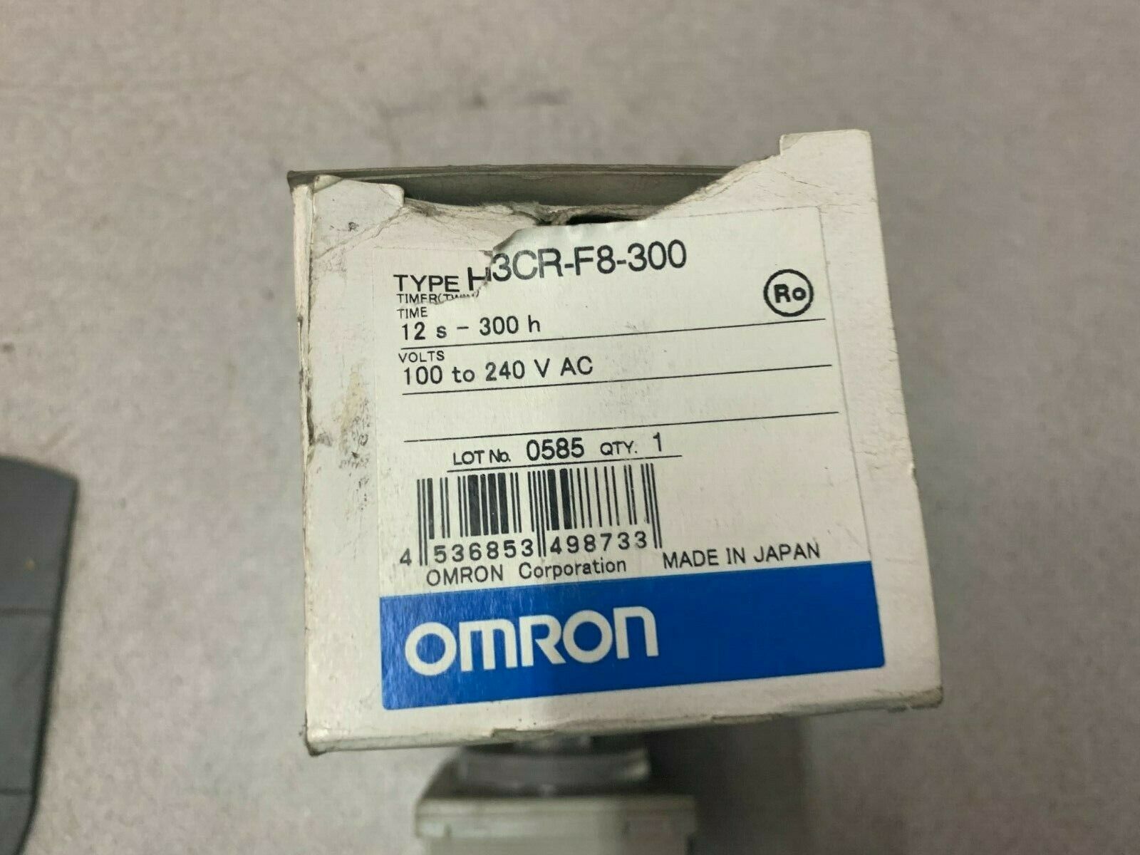 NEW IN BOX OMRON TIMER H3CR-F8-30D