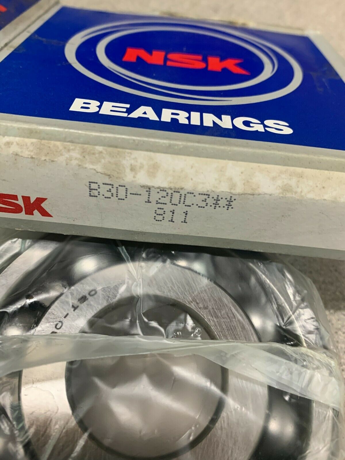 NEW IN BOX NSK B30-120C3 ROLLER BEARING B30-120C3**