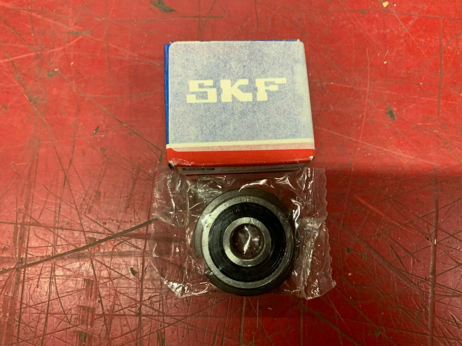 LOT OF 6 NEW IN BOX SKF BEARING 6200 2RSNRJEM