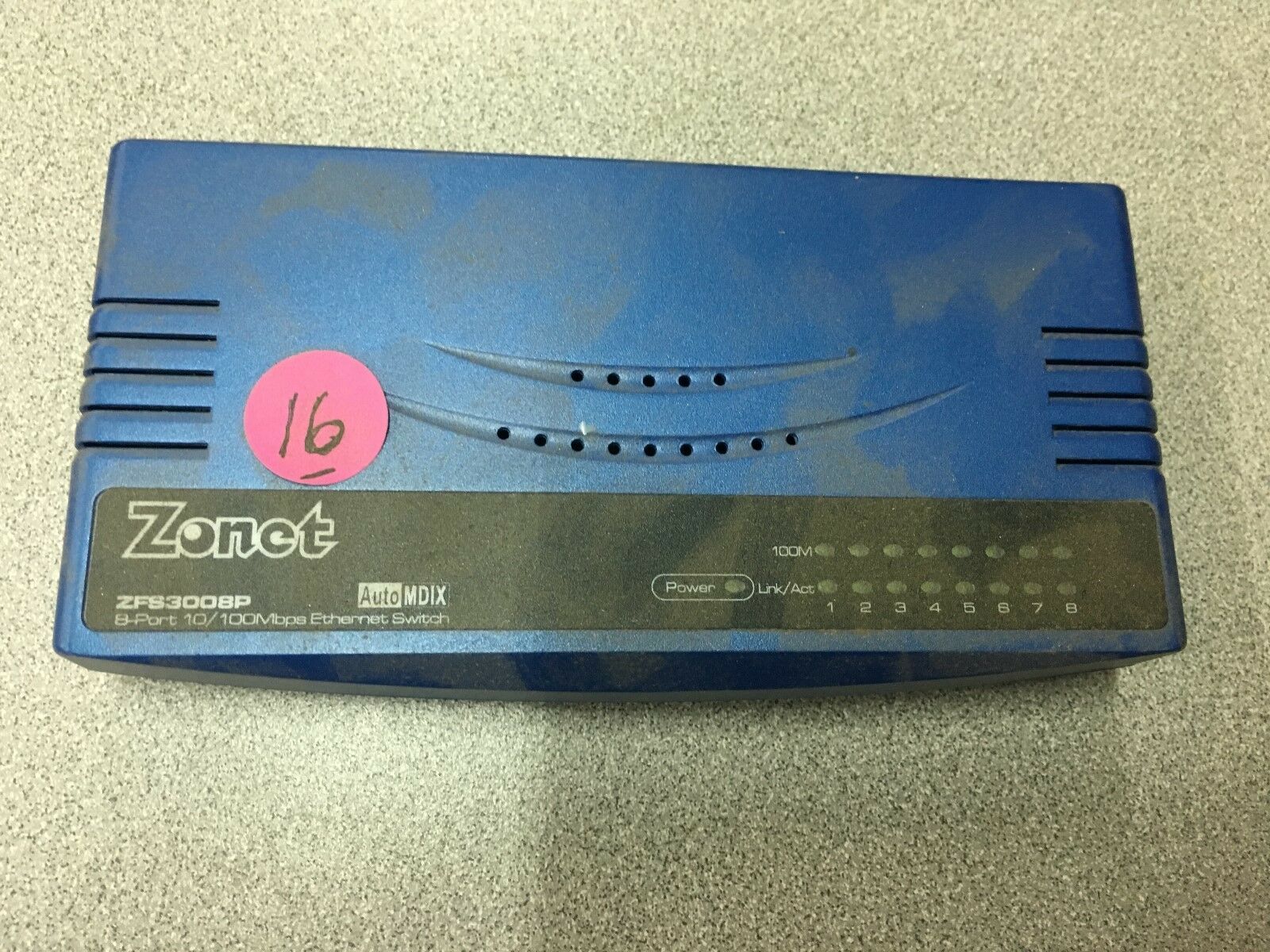 USED ZONET ETHERNET SWITCH 2FS3008P
