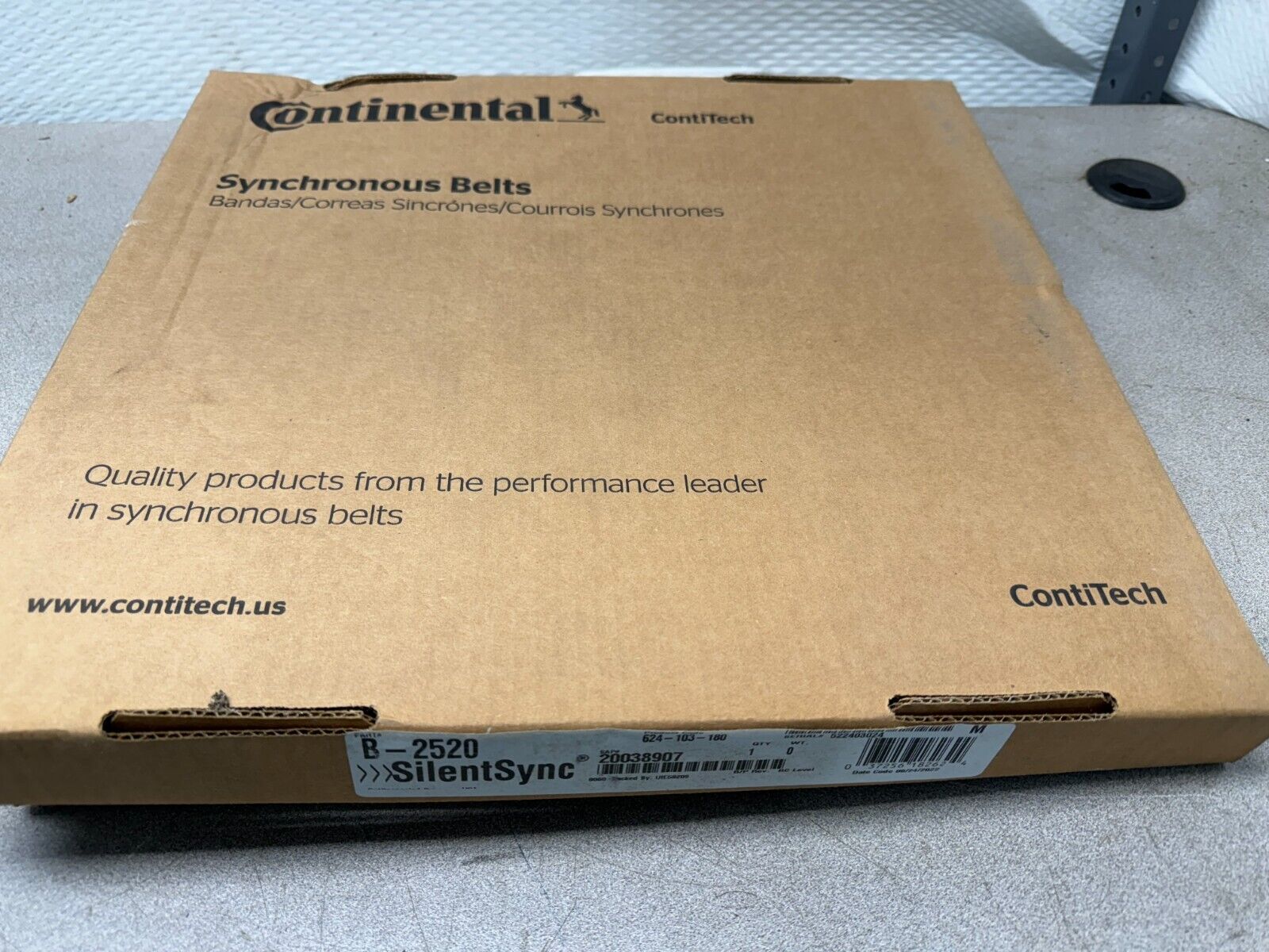 NEW IN BOX CONTINENTAL SILENTSYNC SYNCHRONOUS BELT B-2520