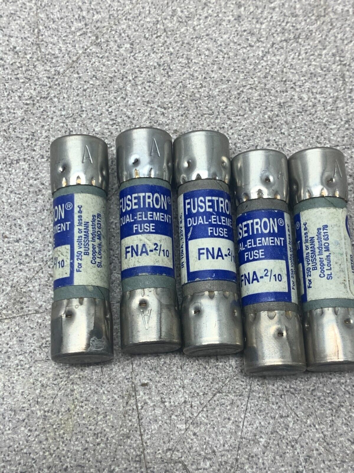 LOT OF 5 NEW NO BOX FUSETRON DUAL ELEMENT FUSES FNA-2/10