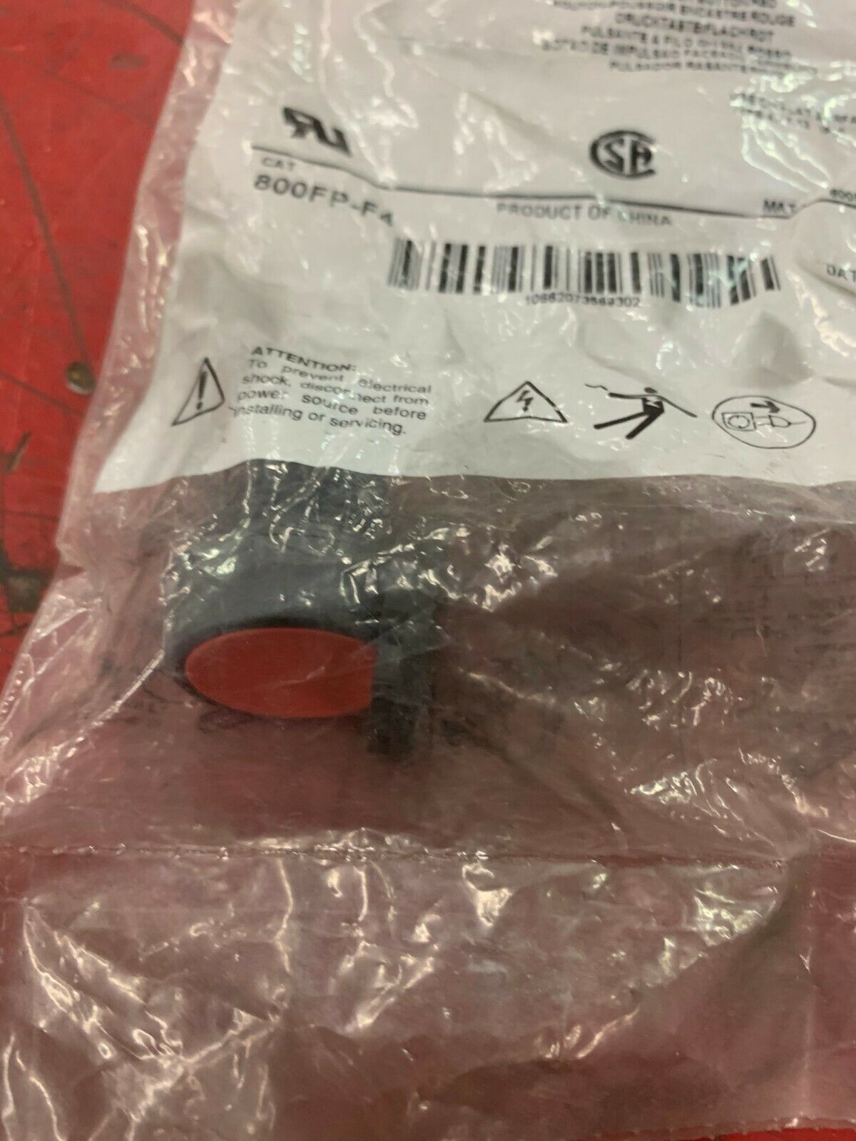 NEW IN BAG ALLEN BRADLEY RED PUSHBUTTON 800FP-F4 SERIES A