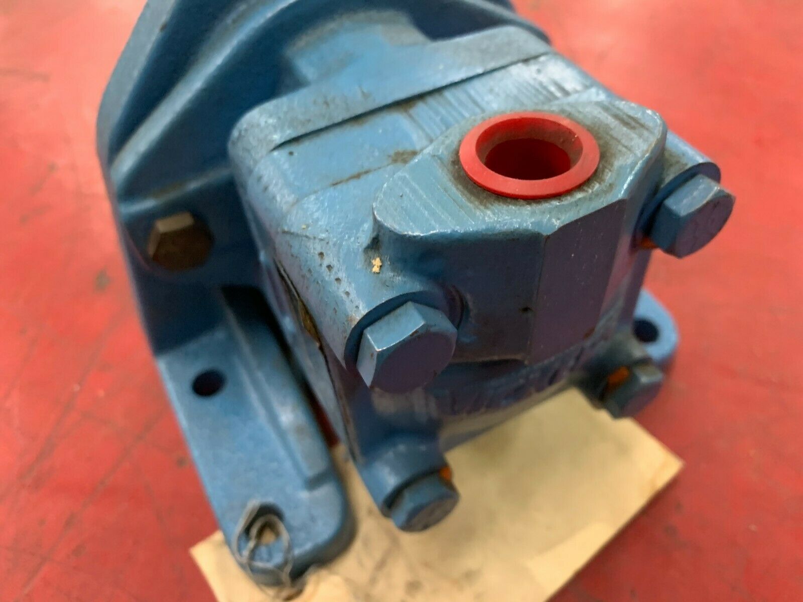 NEW NO BOX EATON HYDRAULIC VANE PUMP V114 35 1A10