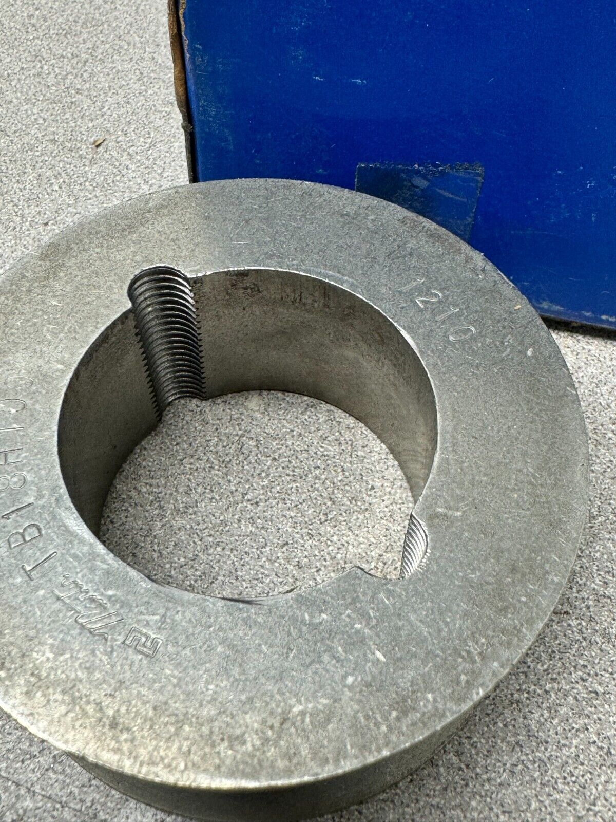 NEW IN BOX MARTIN TIMING PULLEY TB18H100 BUSHING NO 1210