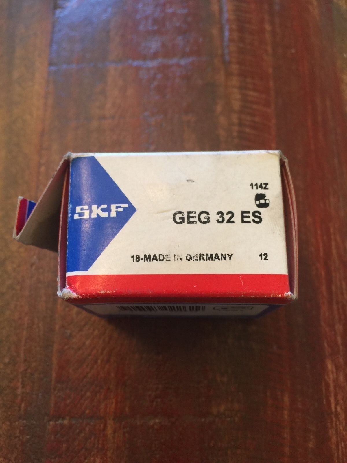 NEW IN BOX SKF BEARING GEG 32 ES