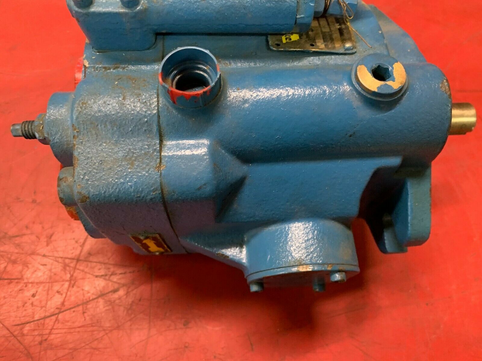 REBUILT VICKERS HYDRAULIC PUMP PVP2330R2P2C