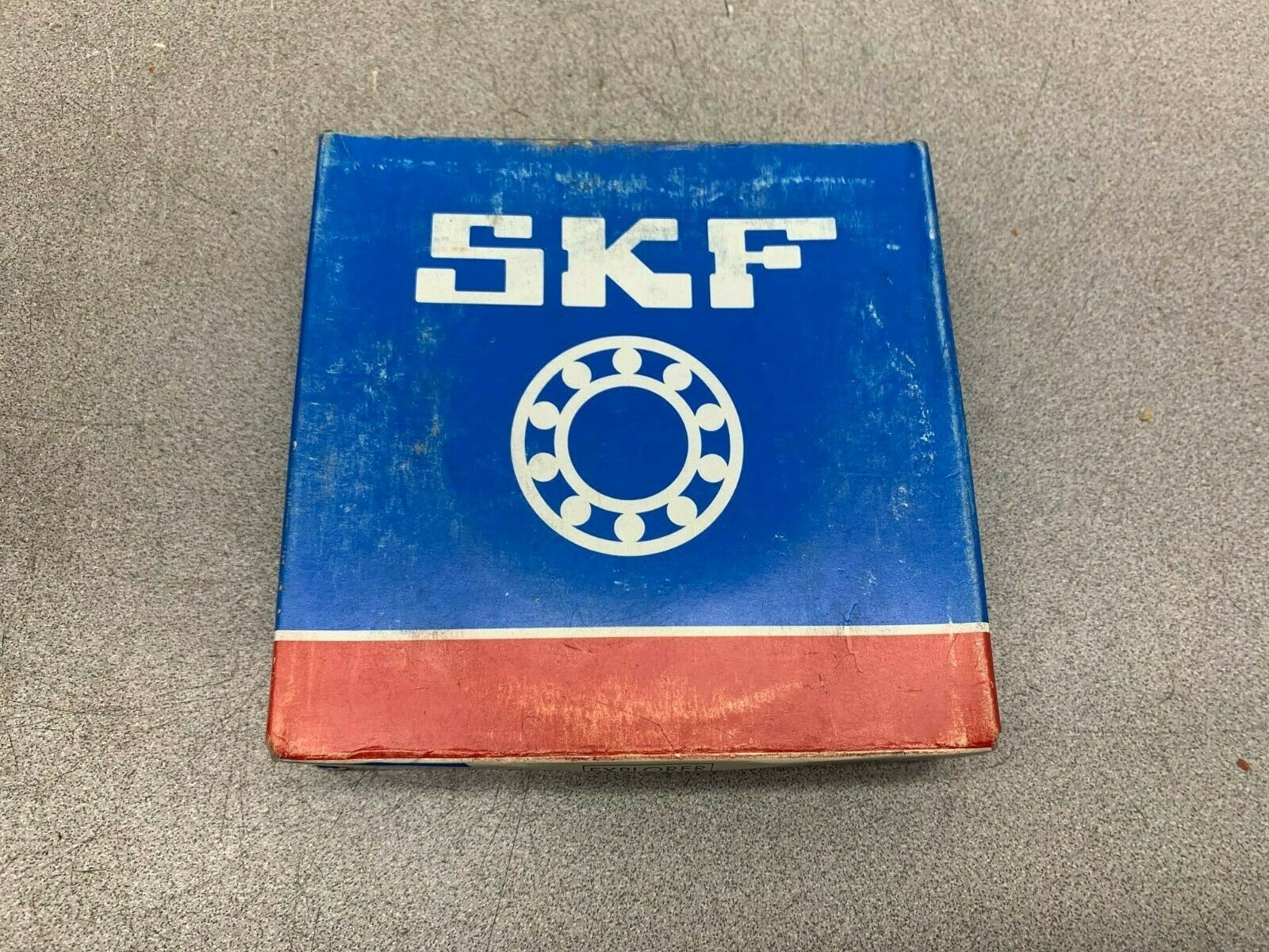 NEW IN BOX SKF ROLLER BEARING NU 216 ECM