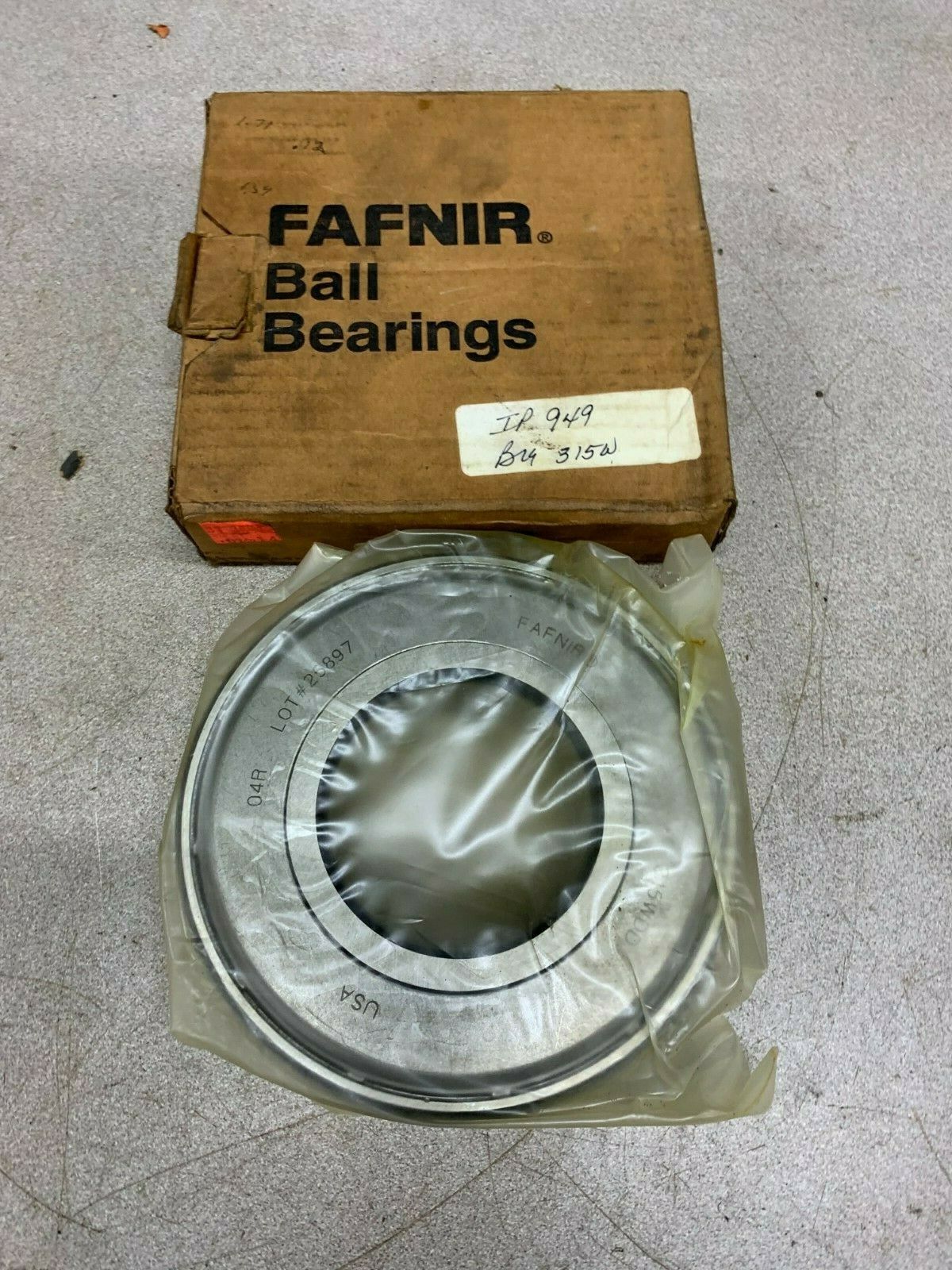 NEW IN BOX FAFNIR BALL BEARING 316WDD