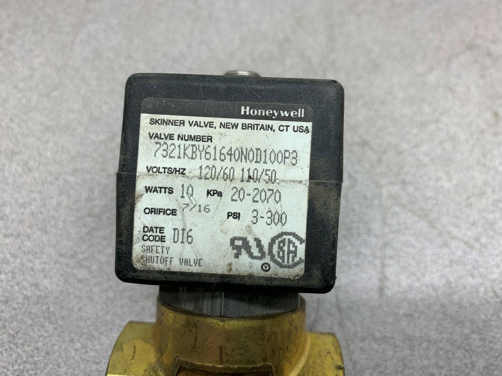 NEW NO BOX HONEYWELL VALVE 7321KBY61640ND100P3