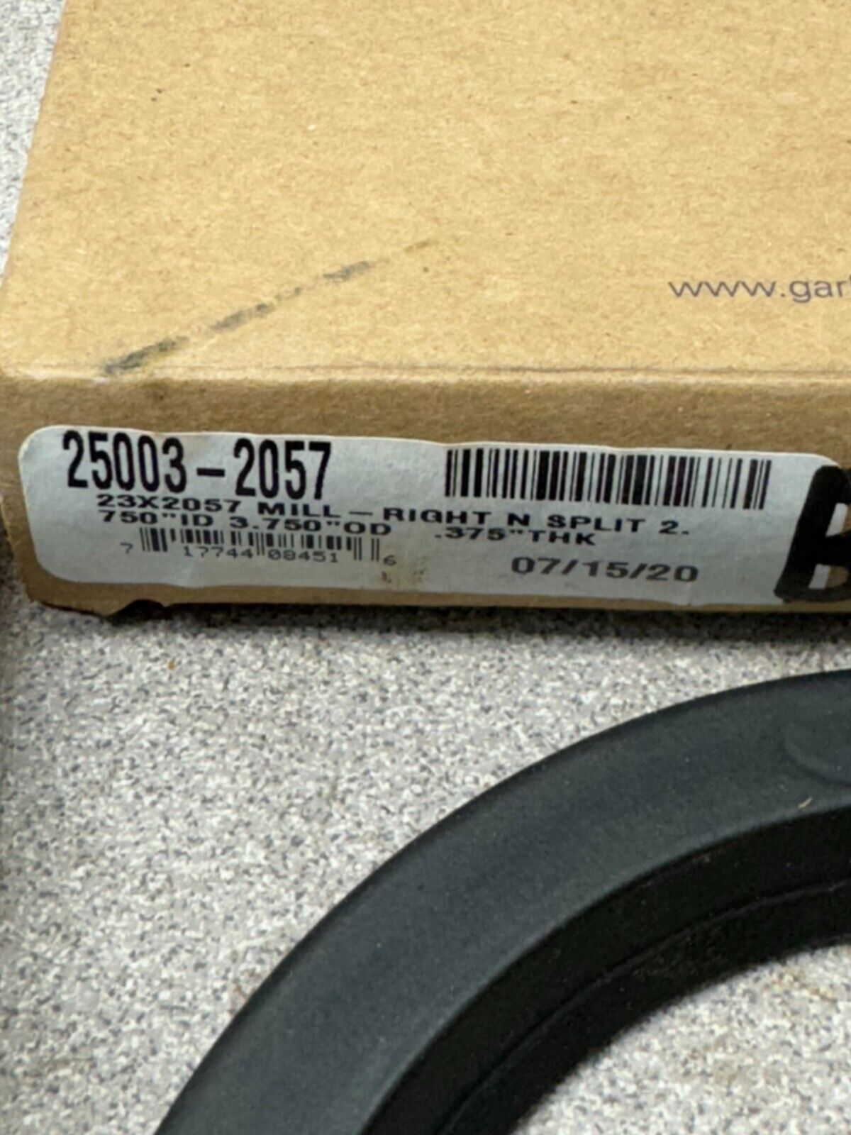 NEW IN BOX GARLOCK SPLIT SEAL 25003-2057