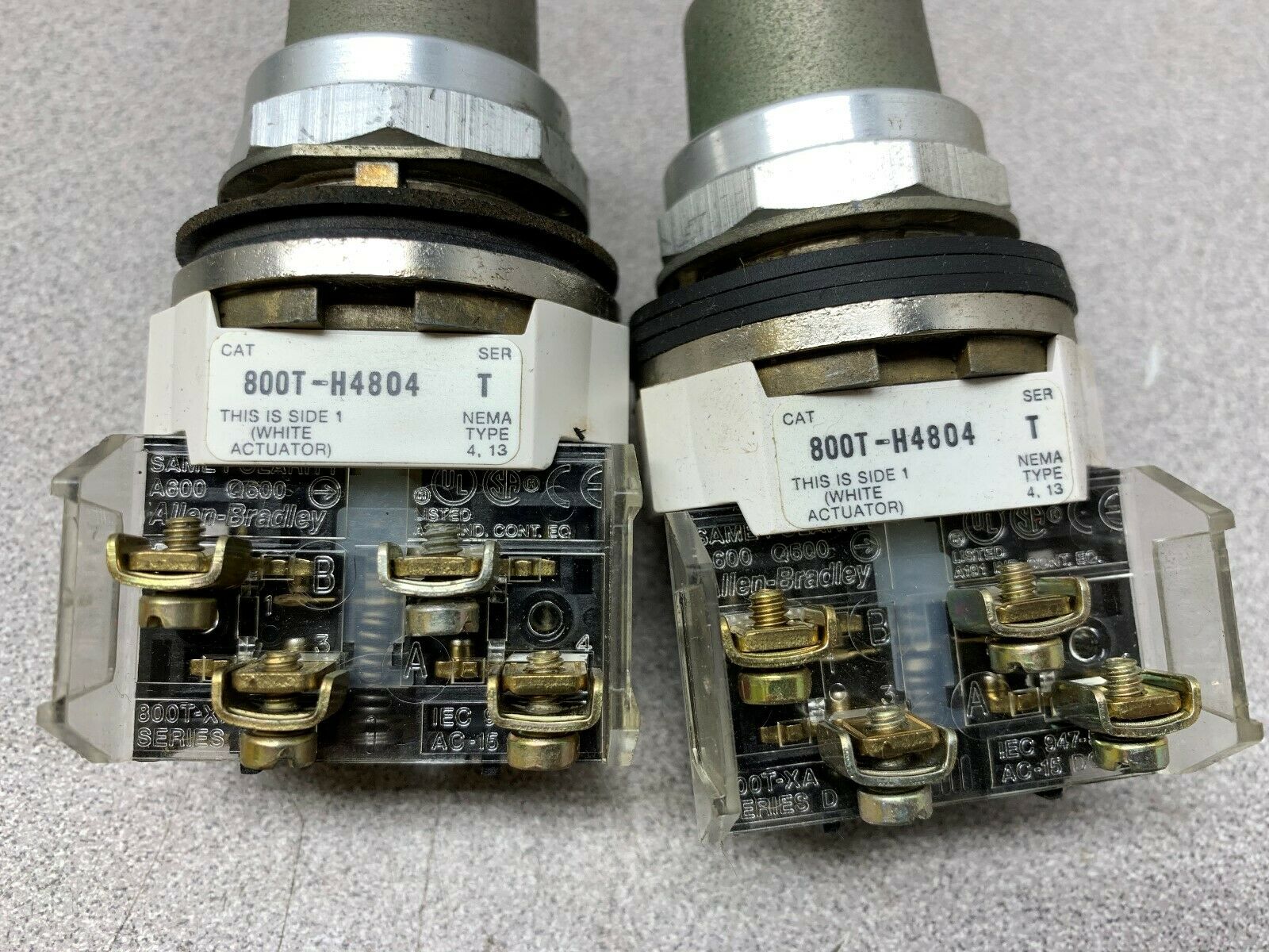 LOT OF 2 USED ALLEN-BRADLEY SELECTOR SWITCHES 800T-H4804 SERIES T