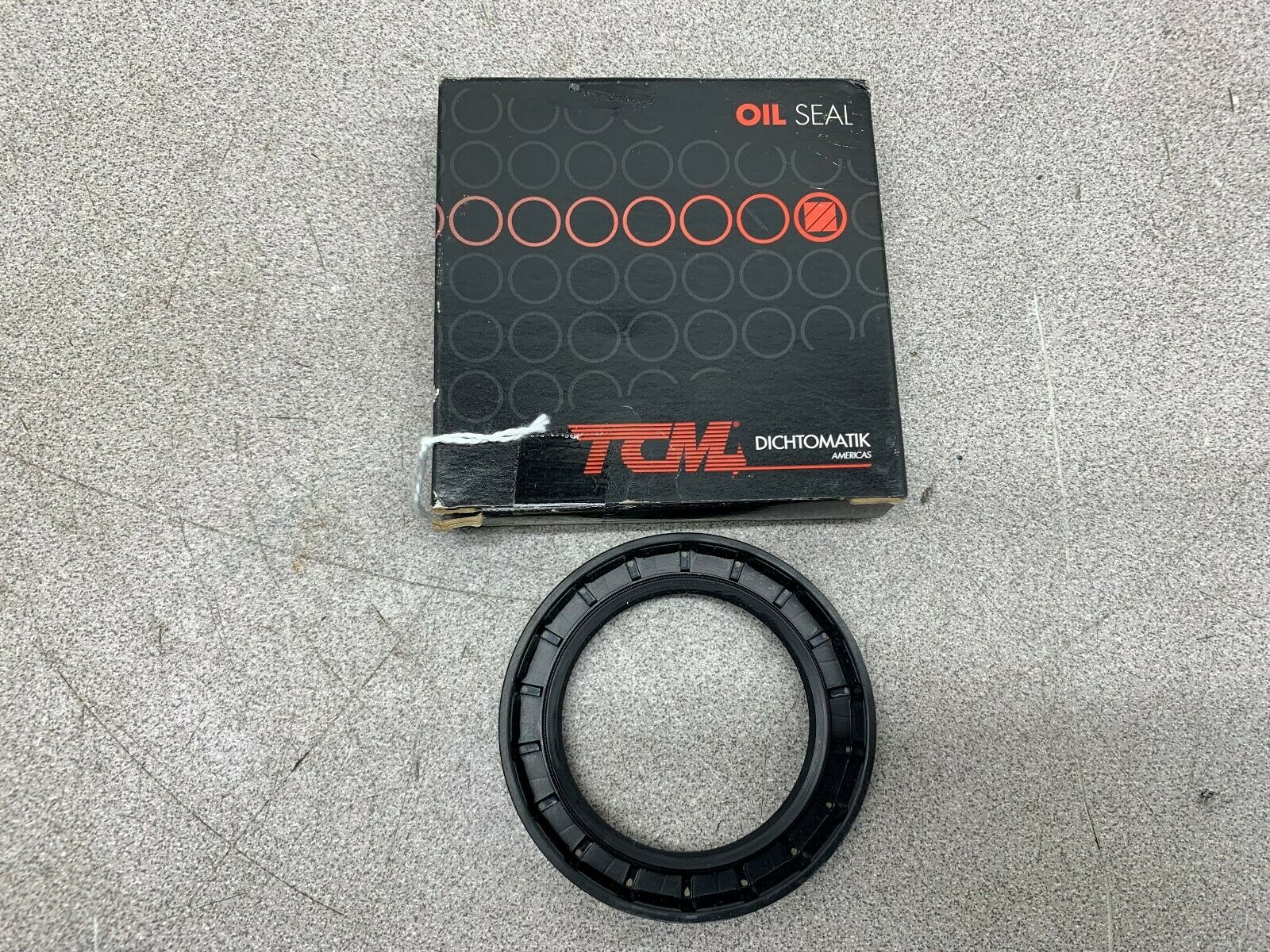 LOT OF 2 NEW IN BOX TCM OILSEAL 50X72X10TC-XB