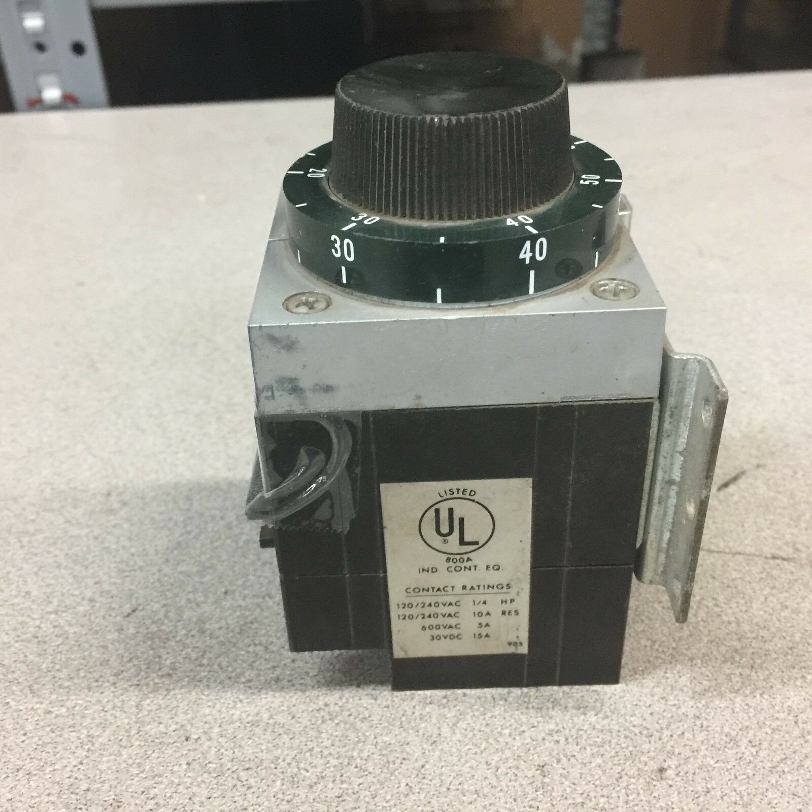 USED TYCO AGASTAT TIME RELAY 120 V  30-300 SEC 7014AE