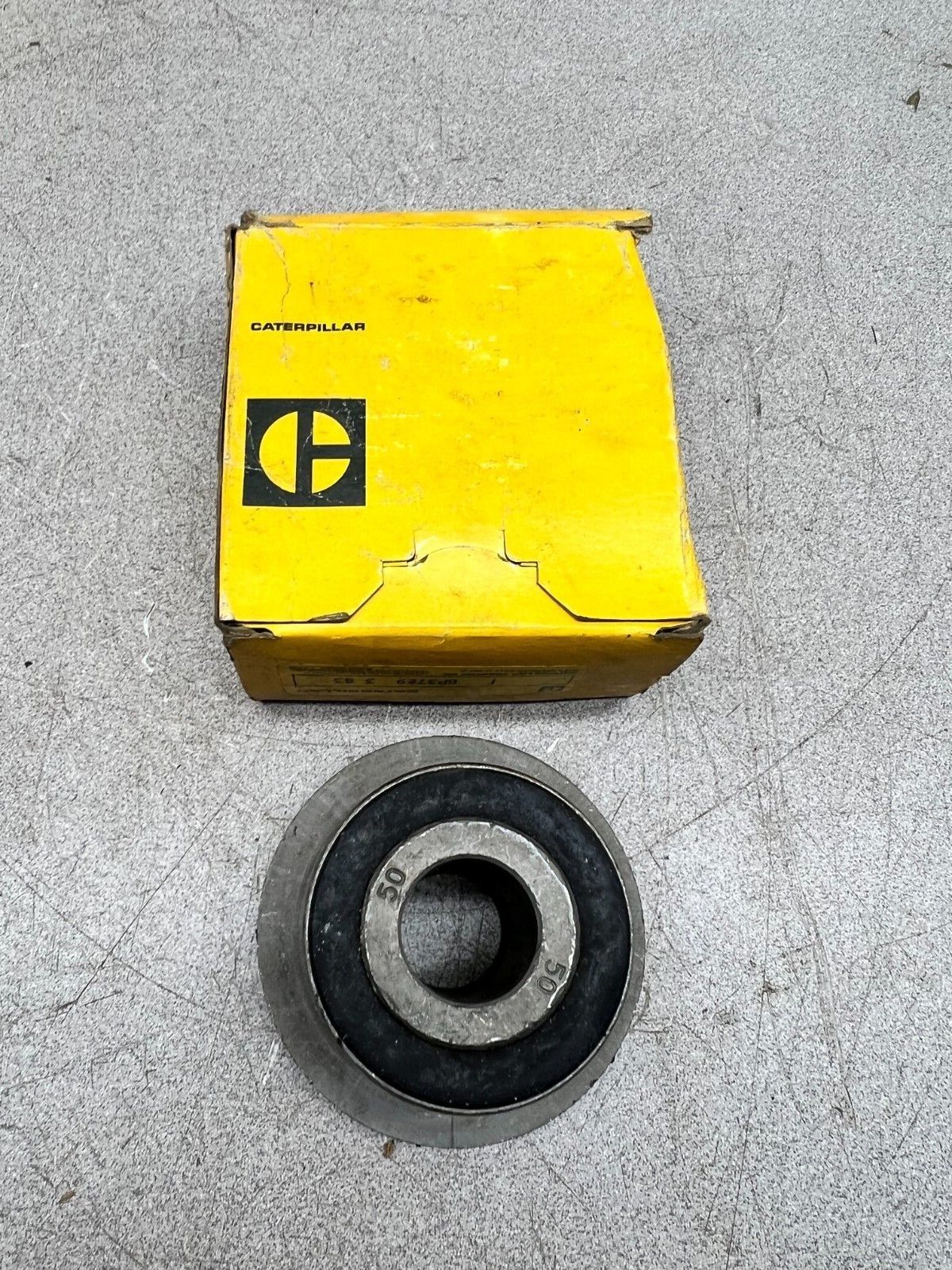 NEW IN BOX CAT BUSHING 8P3729