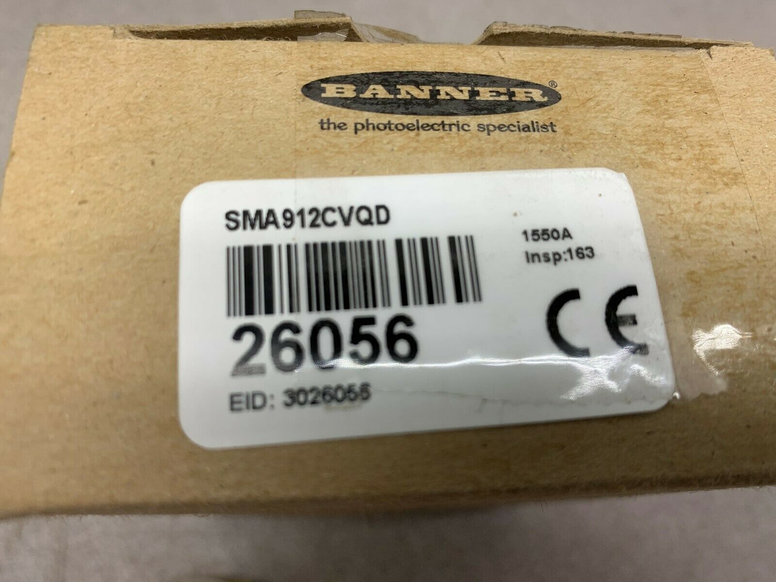 NEW IN BOX BANNER SMA912CVQD SENSOR 26056