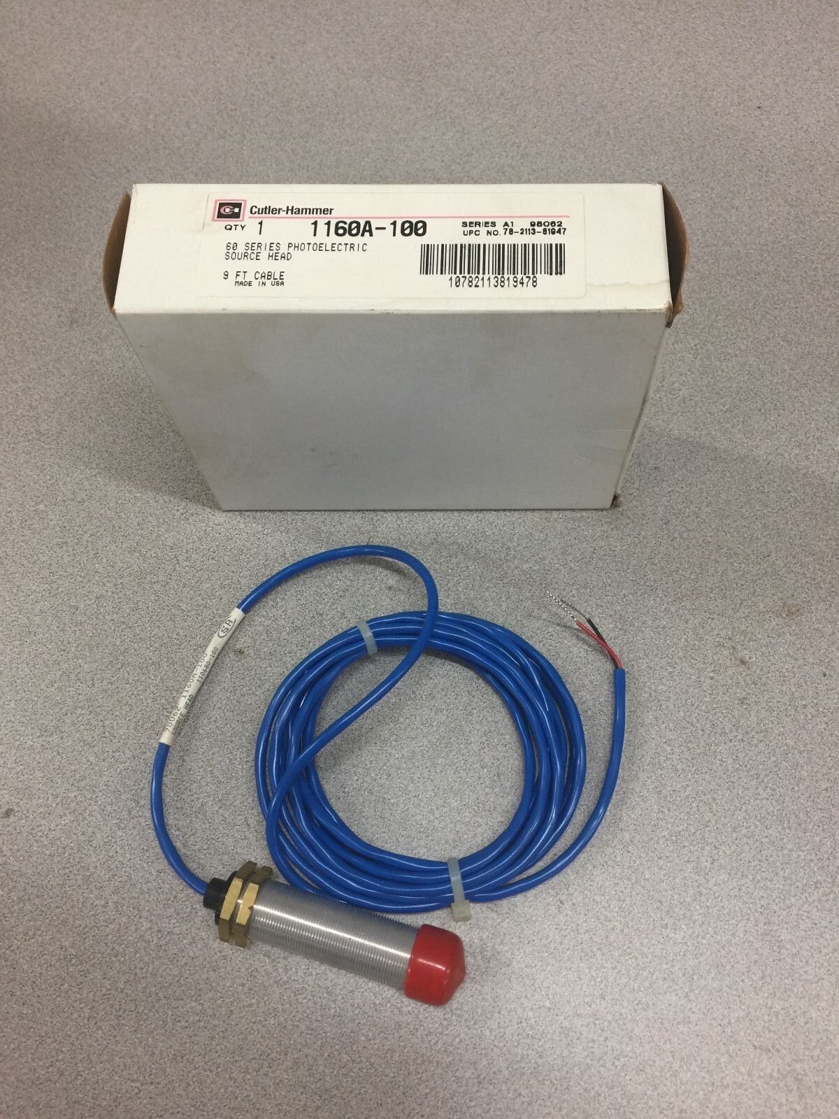 NEW IN BOX CUTLER HAMMER PHOTOLECTRIC SENSOR 1160A-100 SER. A1