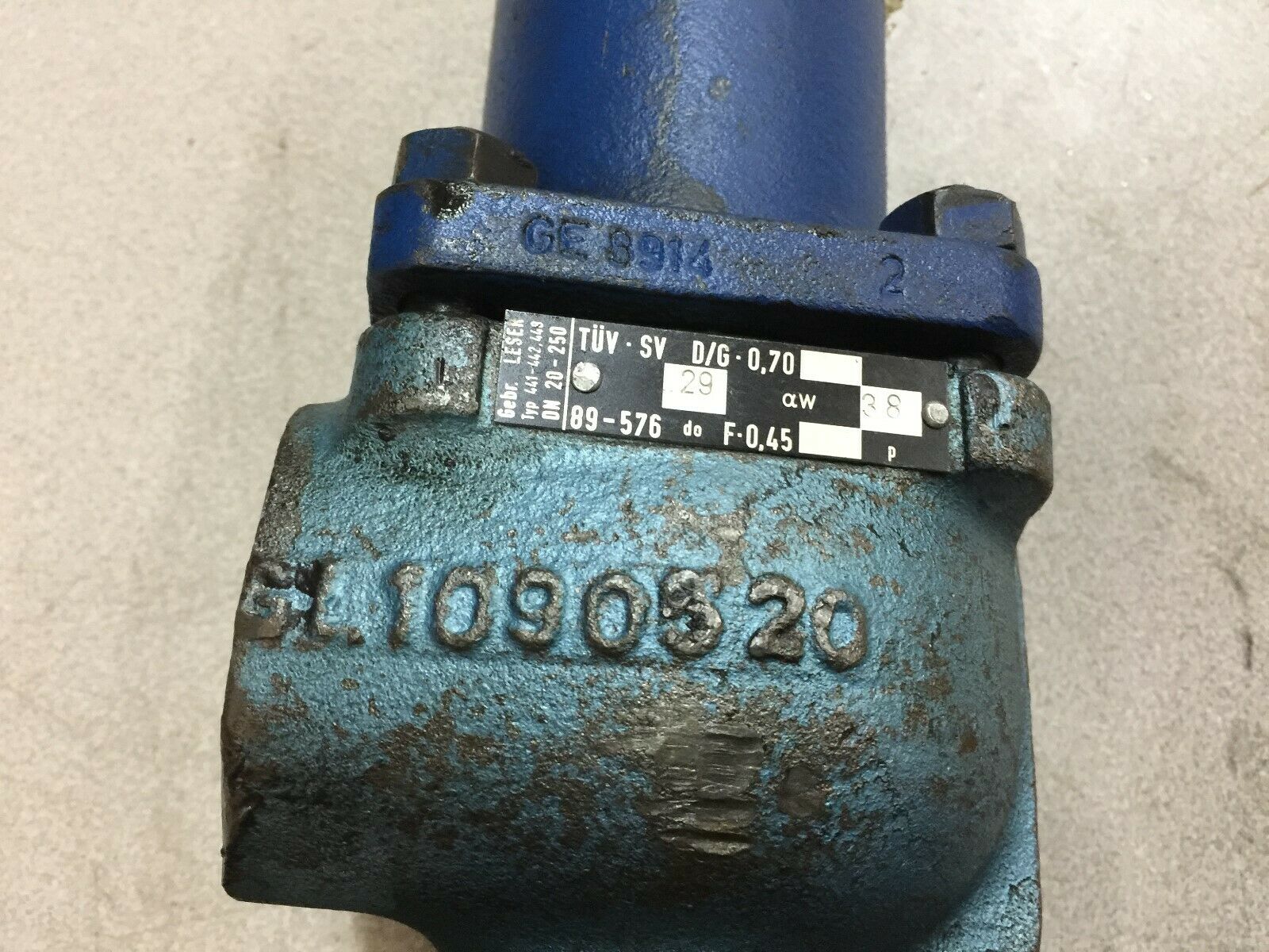 USED LESER 20-250 SAFETY VALVE 441-442,449