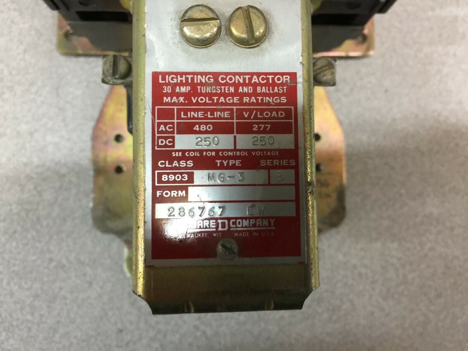 USED SQUARE D 208/220VAC COIL LIGHTING CONTACTOR 8903MG-3