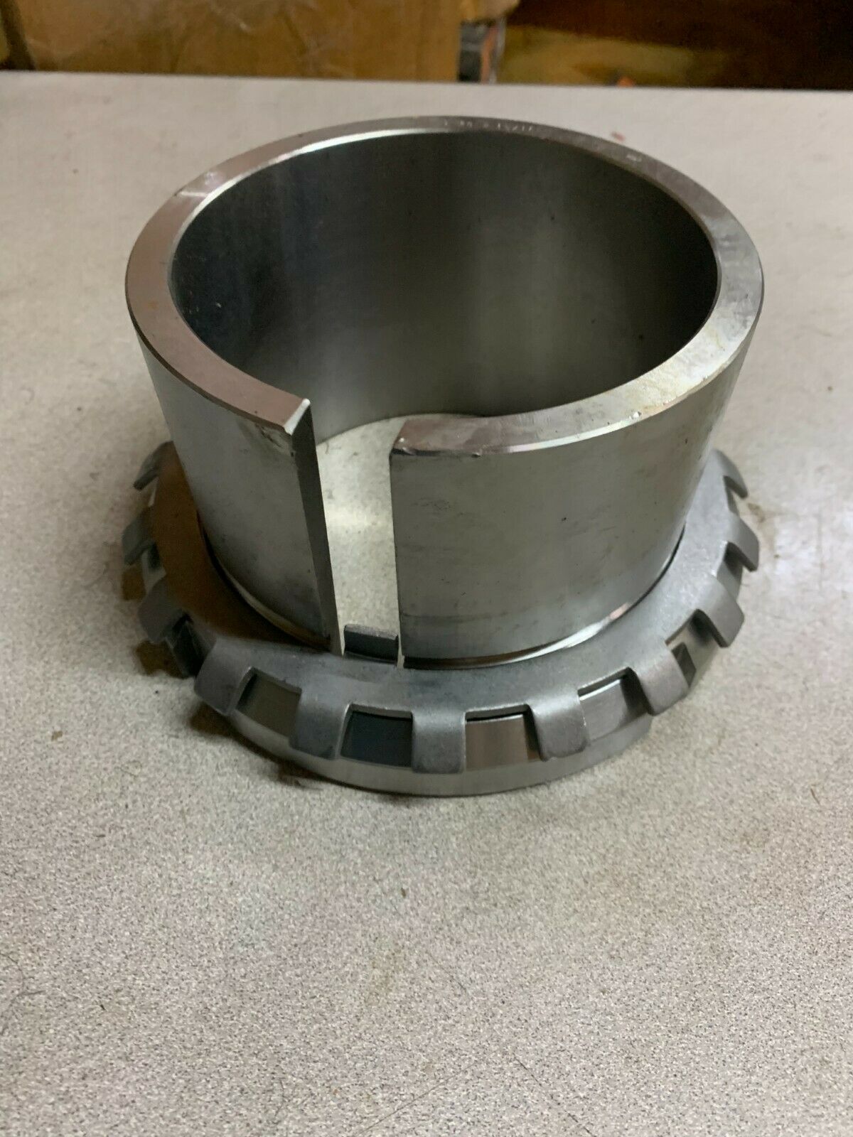 NEW NO BOX BEARING ADAPTER S-28-4-15/16