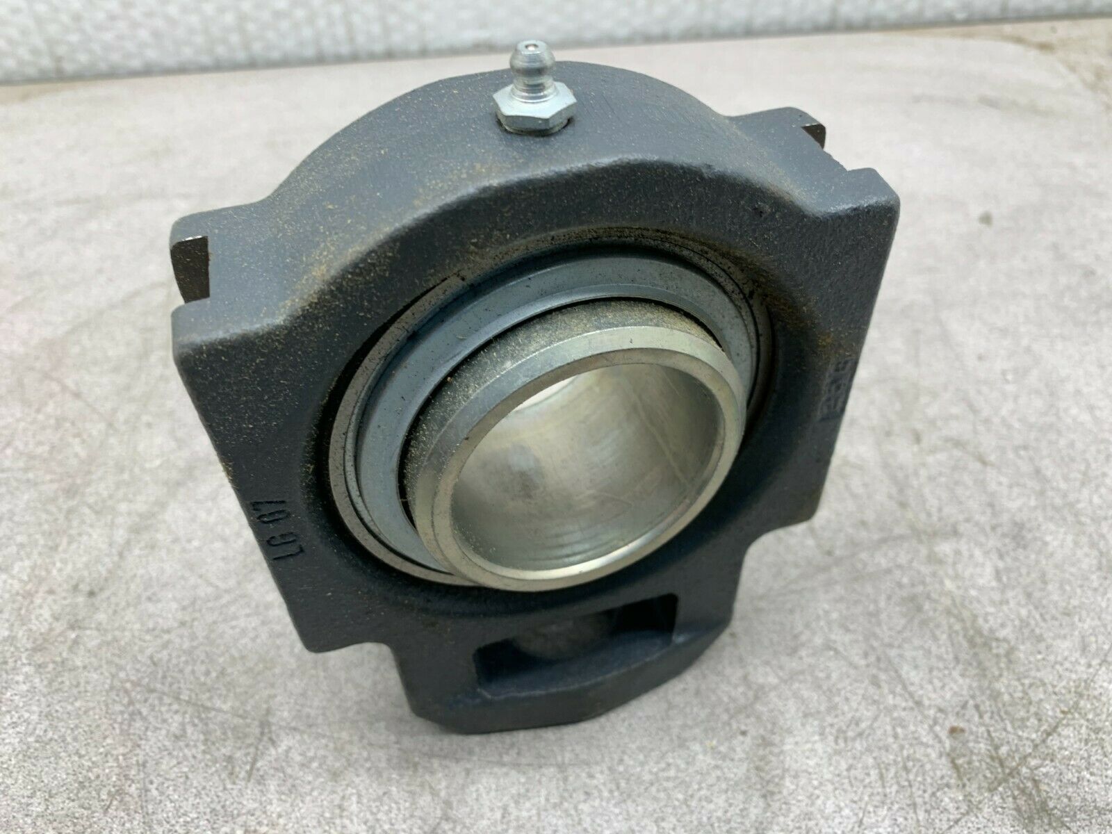 NEW NO BOX INA TAKE-UP BEARING RTUE50