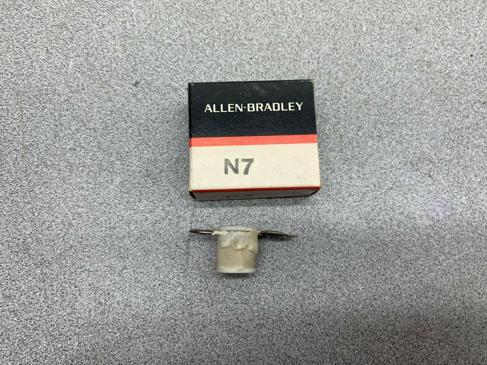 LOT OF 3 NEW IN BOX ALLEN BRADLEY HEATER ELEMENT N