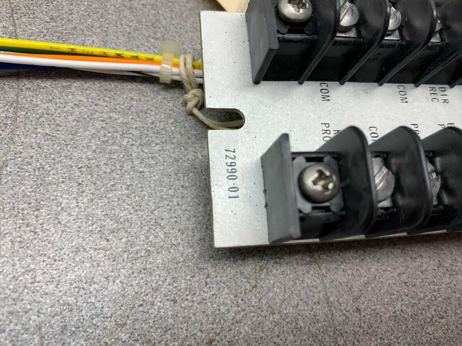 NEW NO BOX BENTLEY TERMINAL 72990-01