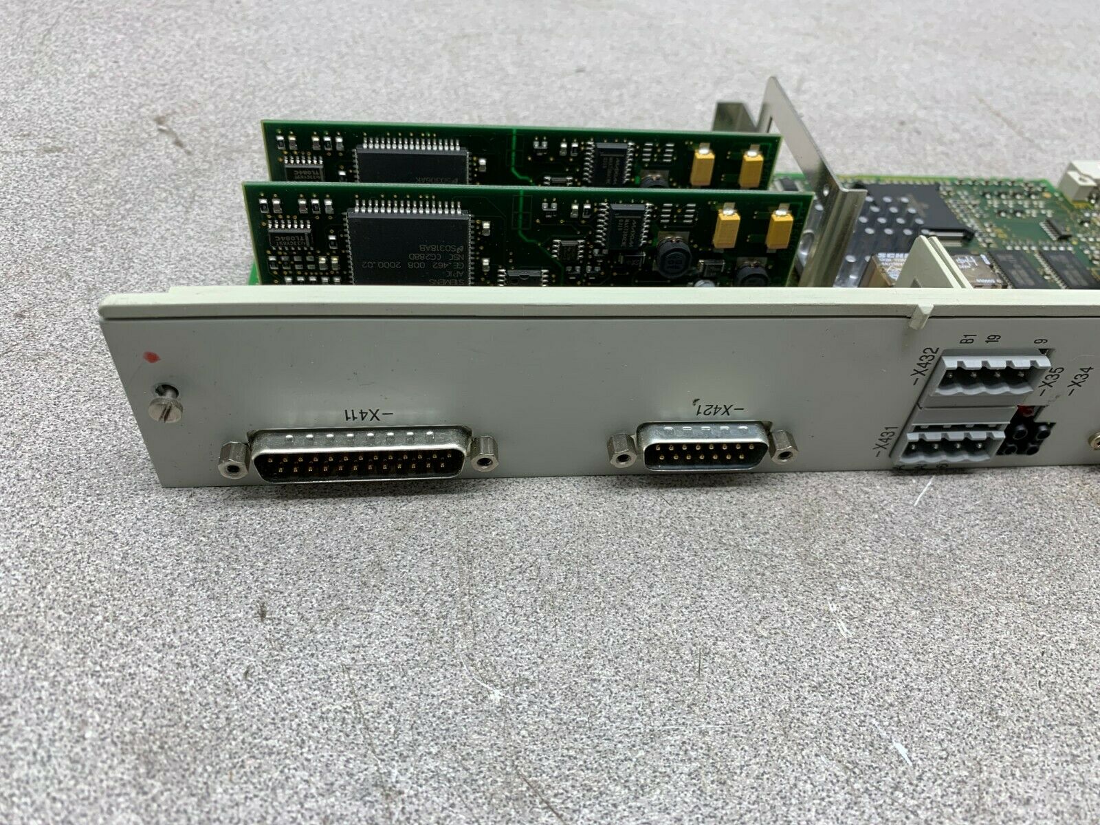 USED SIEMENS SIMODRIVE CONTROL MODULE 6SN1118-0DG23-0AA1