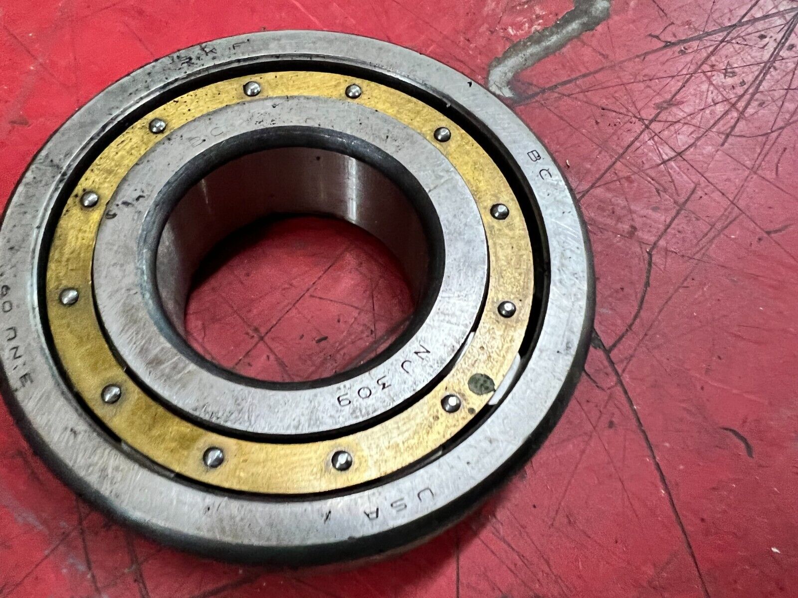 NEW IN BOX SKF BEARING NJ 309 M