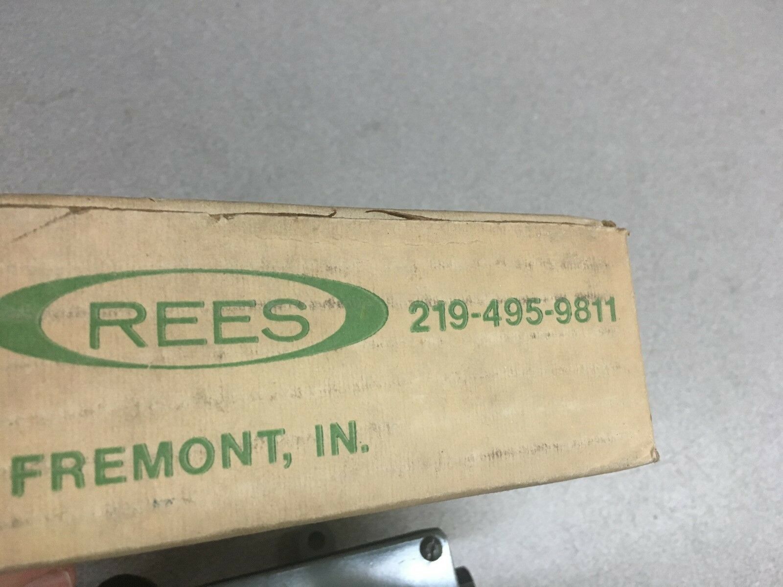 NEW IN BOX REES SWITCH 219-495-9811