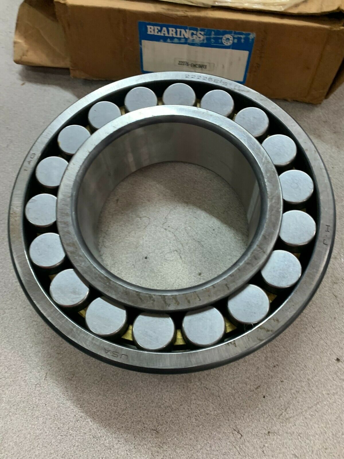 NEW NO BOX FAG 22226EASM SPHERICAL ROLLER BEARING 22226EASMC3