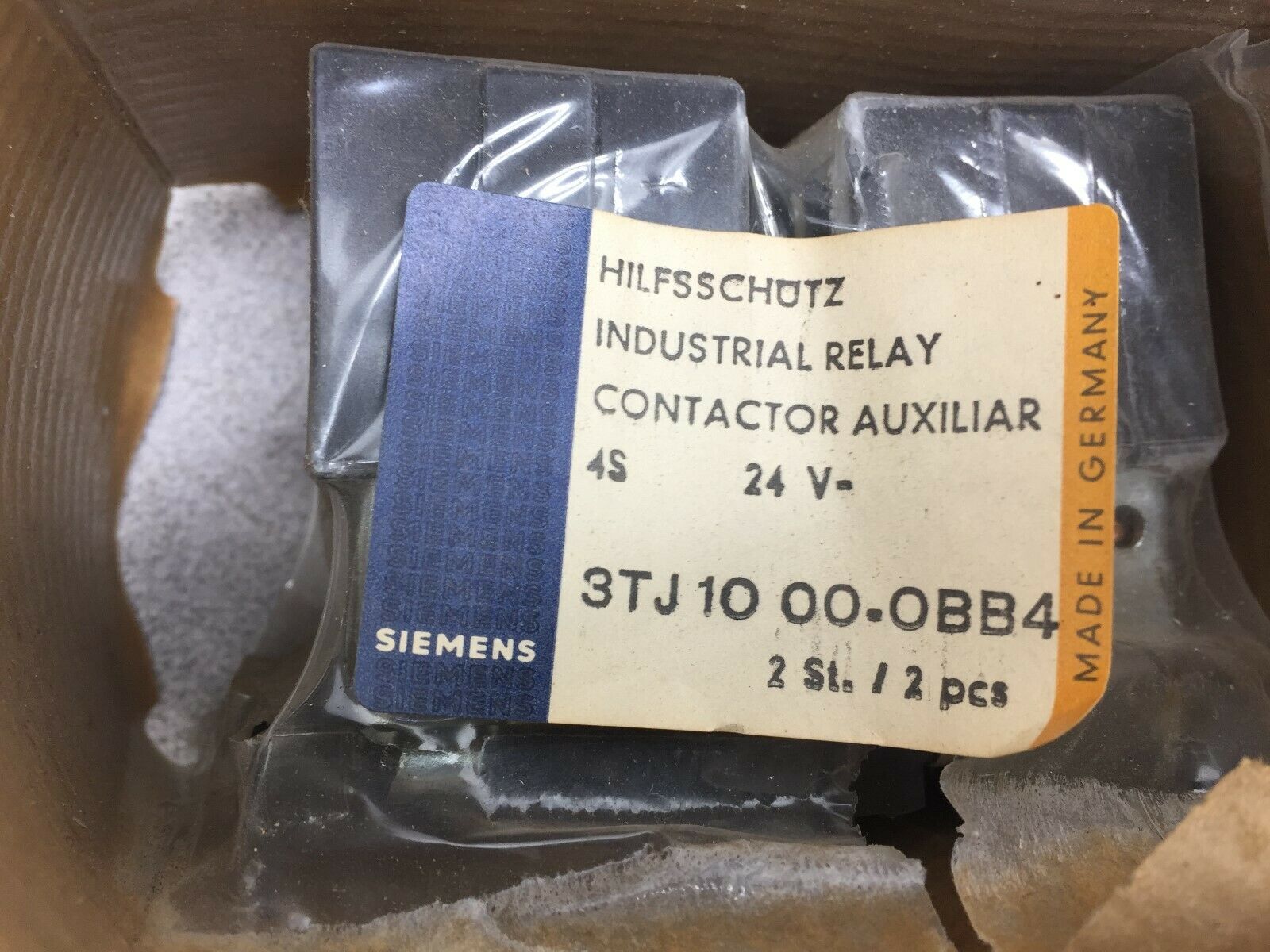 NEW IN BOX SIEMENS INUSTRIAL RELAY 3TJ1000-OBB4